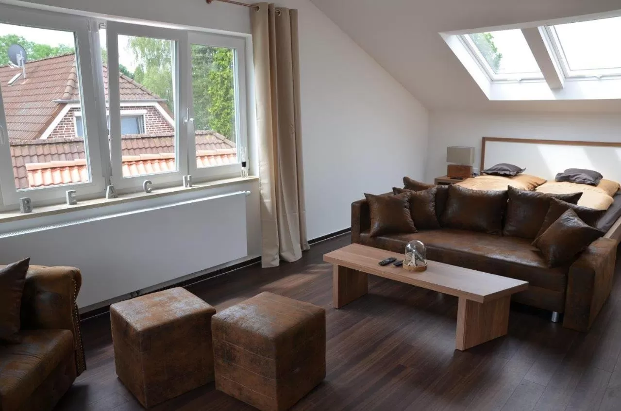 Photo of the whole room in Seaside-Townhouse