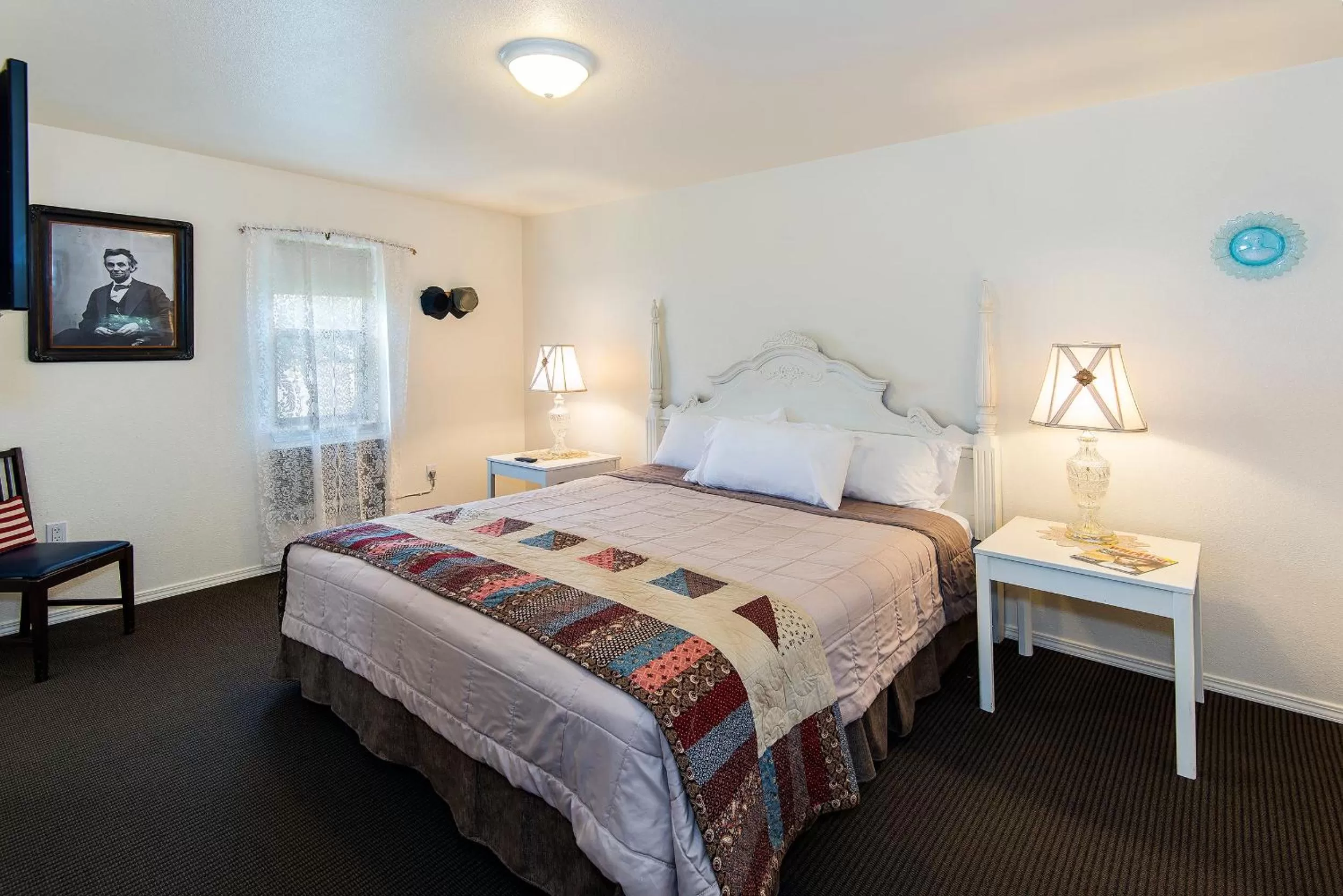 Other, Bed in Virginia City Inn