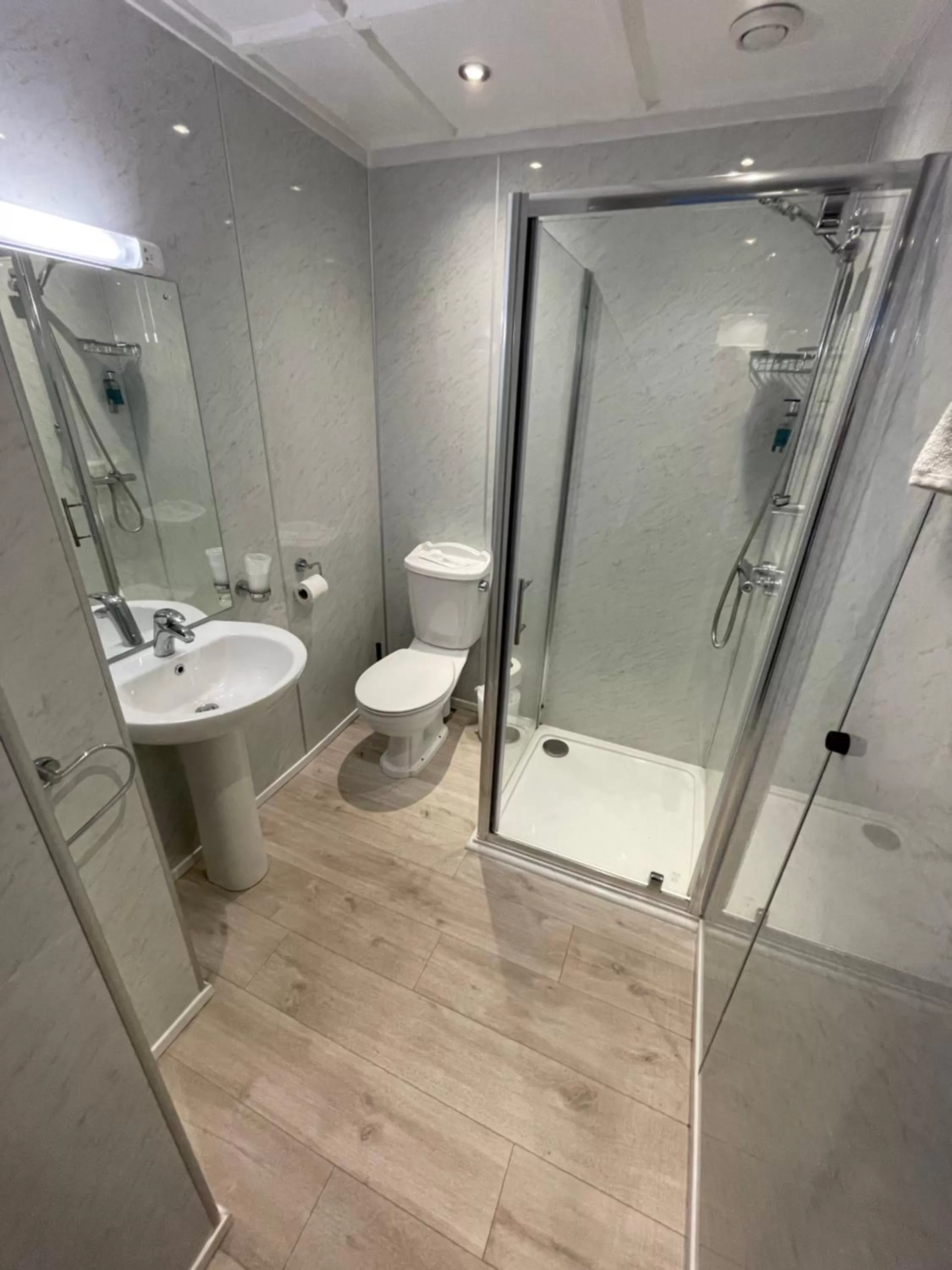 Bathroom in The George Hotel