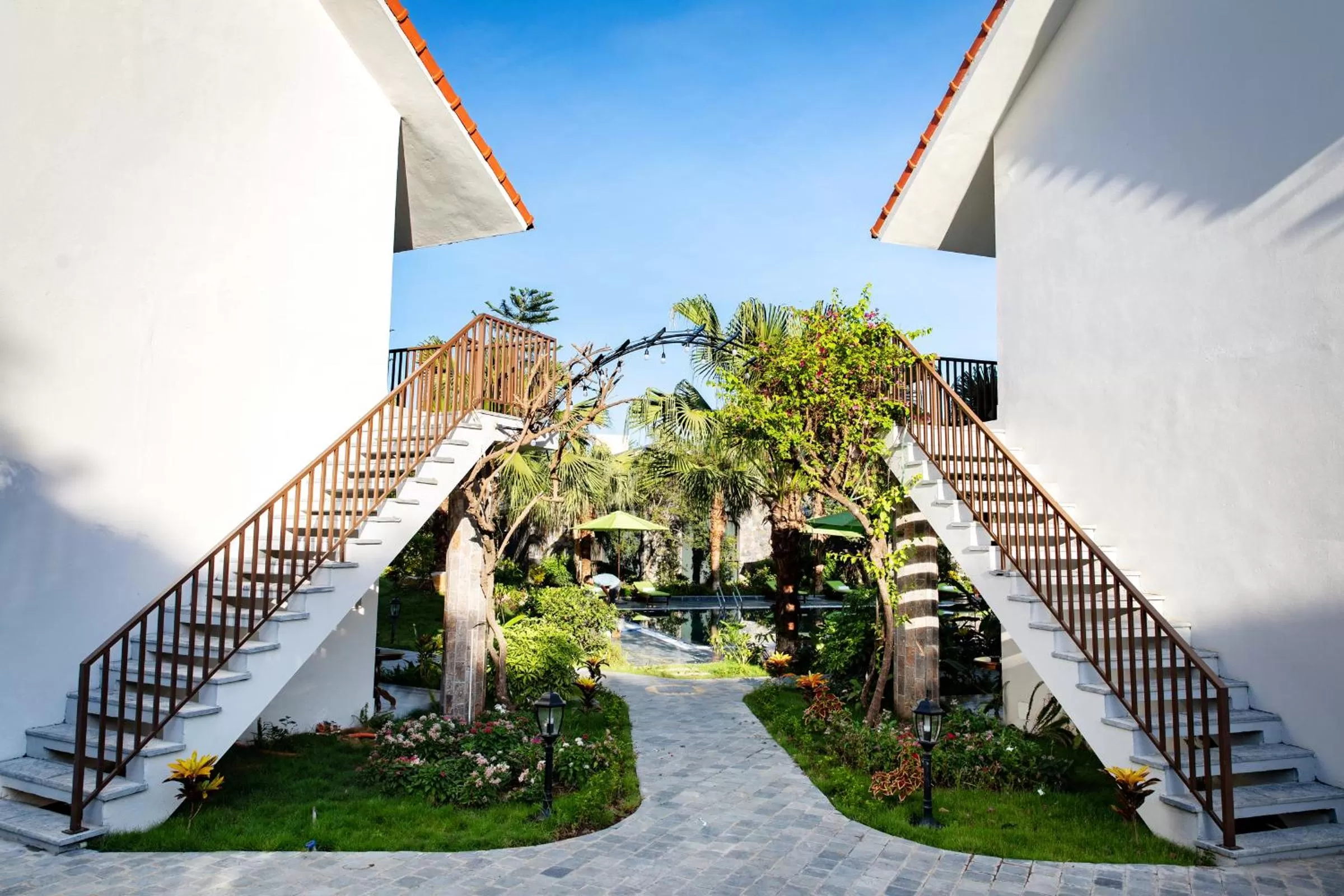 Facade/entrance in Bai Dinh Riverside Resort & Spa
