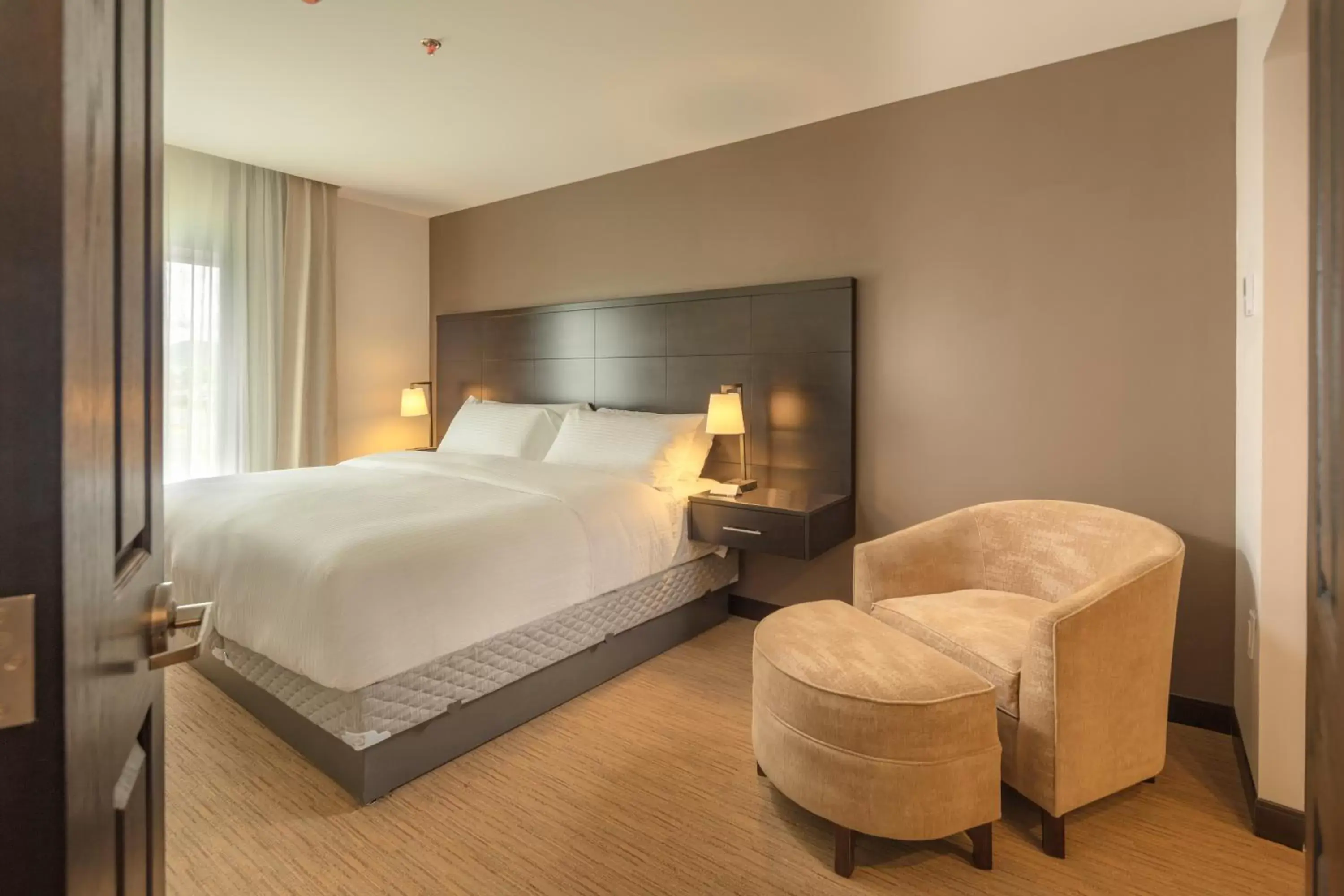 Bedroom, Bed in Staybridge Suites - Irapuato, an IHG Hotel