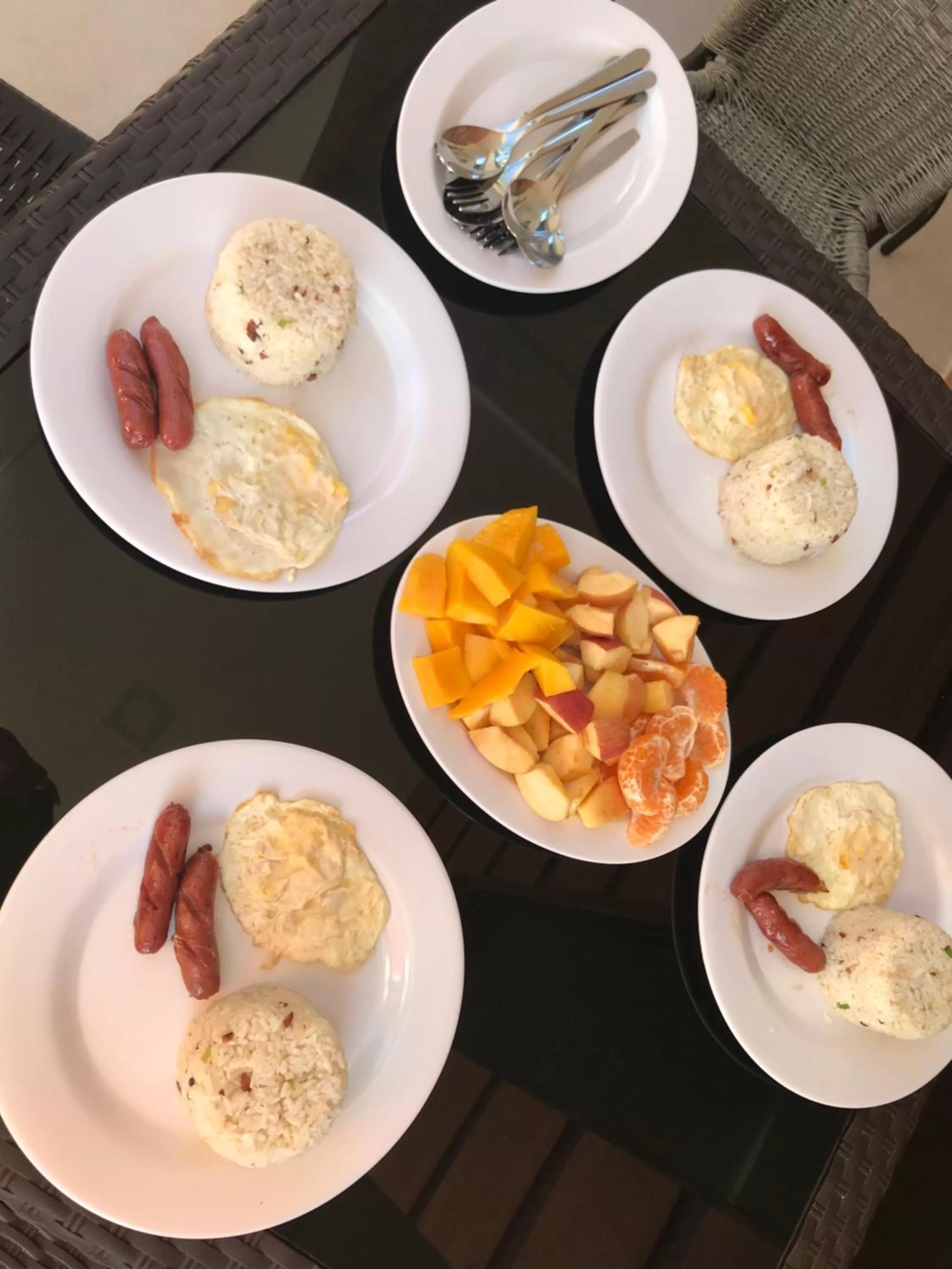 Breakfast in Melronz inn