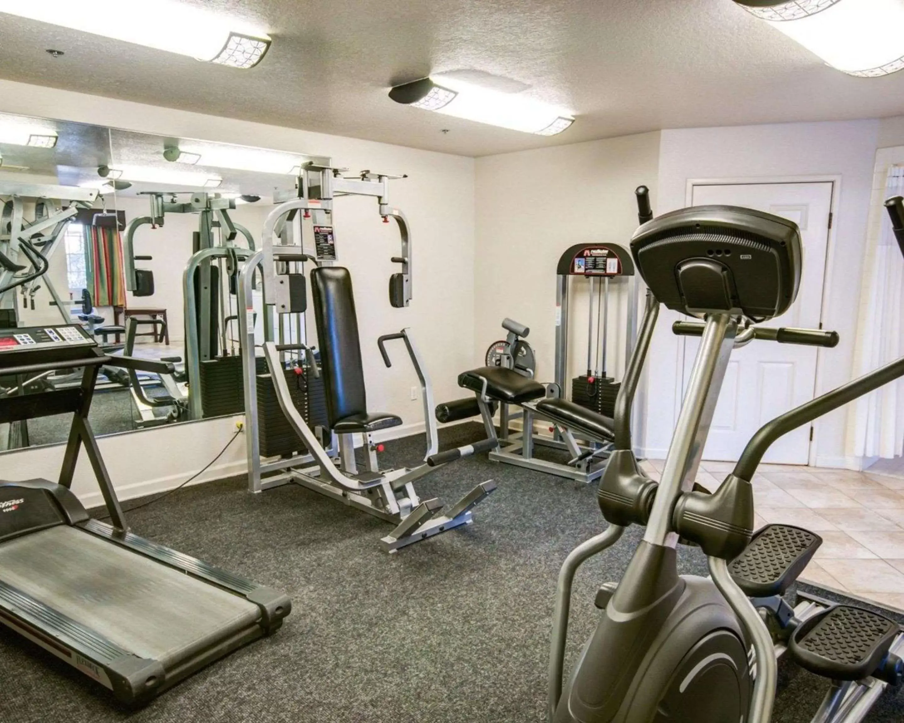 Fitness centre/facilities in Comfort Inn Redding Near I-5 Fitness centre/facilities in Comfort Inn Redding Near I-5