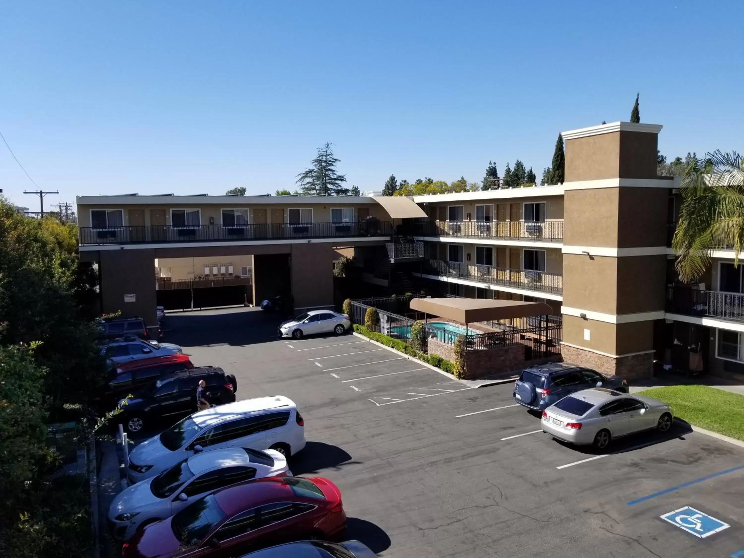 Property building in Quality Inn & Suites Anaheim Maingate