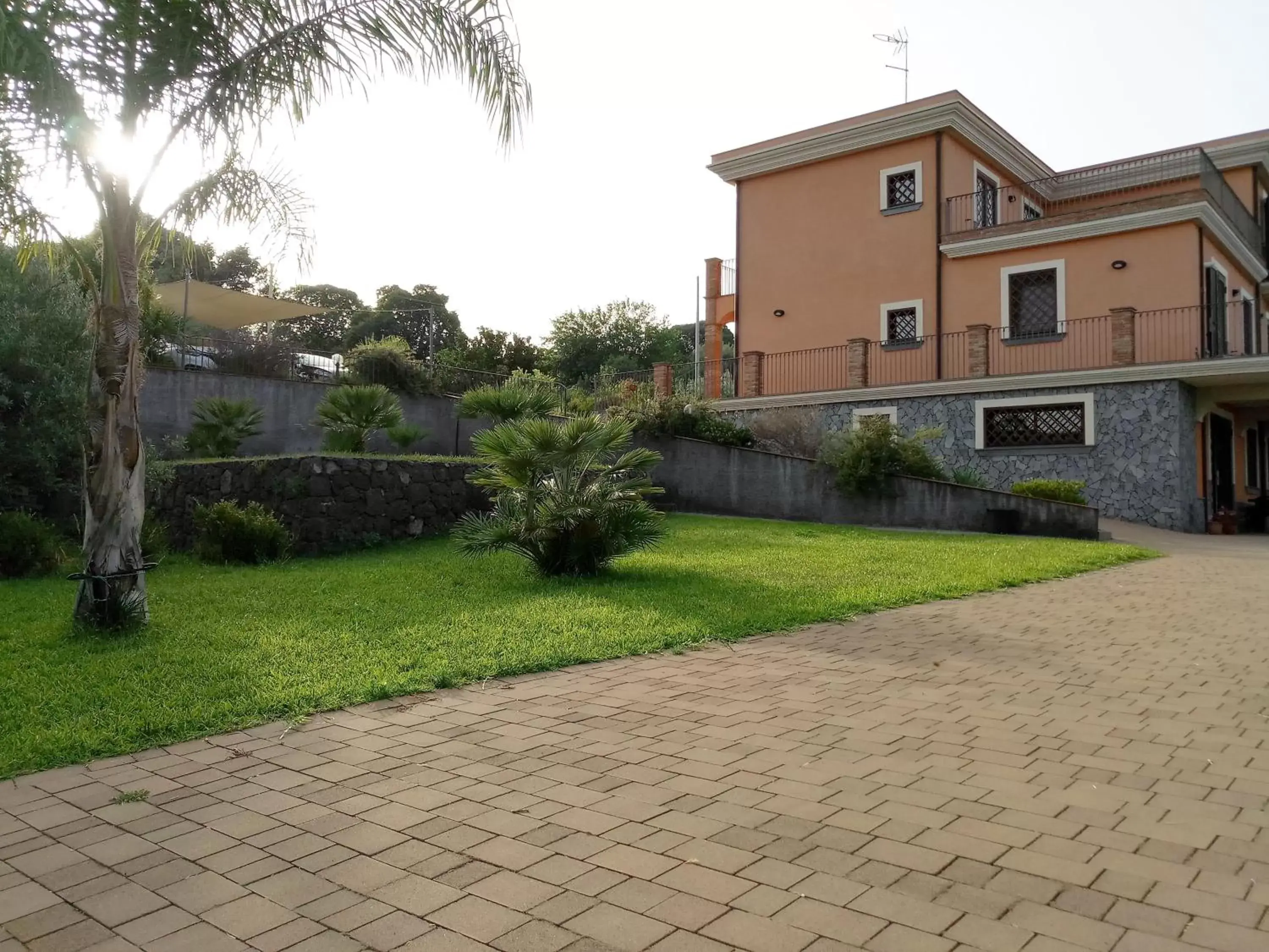 Garden, Property Building in Villa Feluchia Tra Il Mare E Il Vulcano