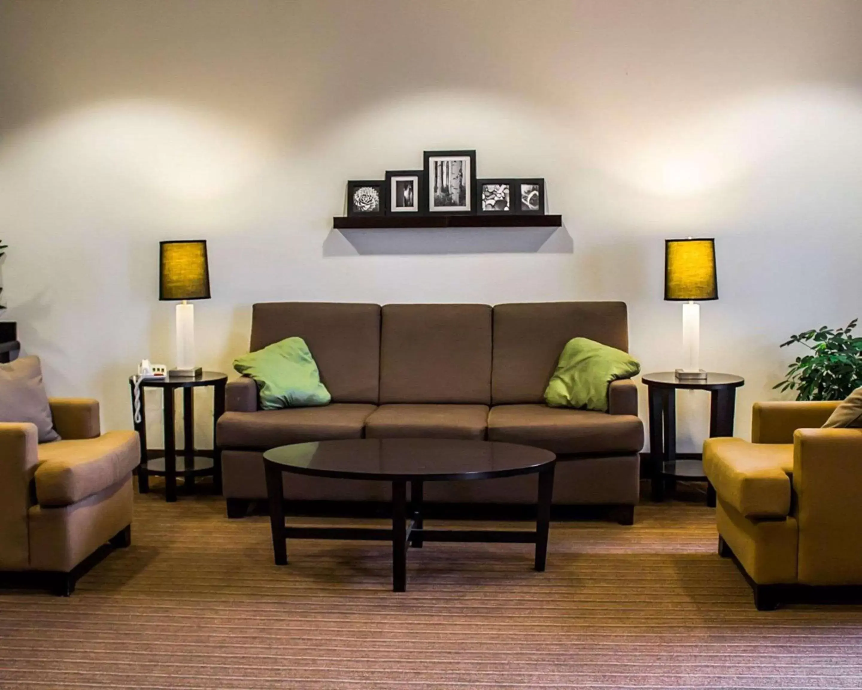 Lobby or reception, Seating Area in Sleep Inn & Suites Harrisburg -Eisenhower Boulevard