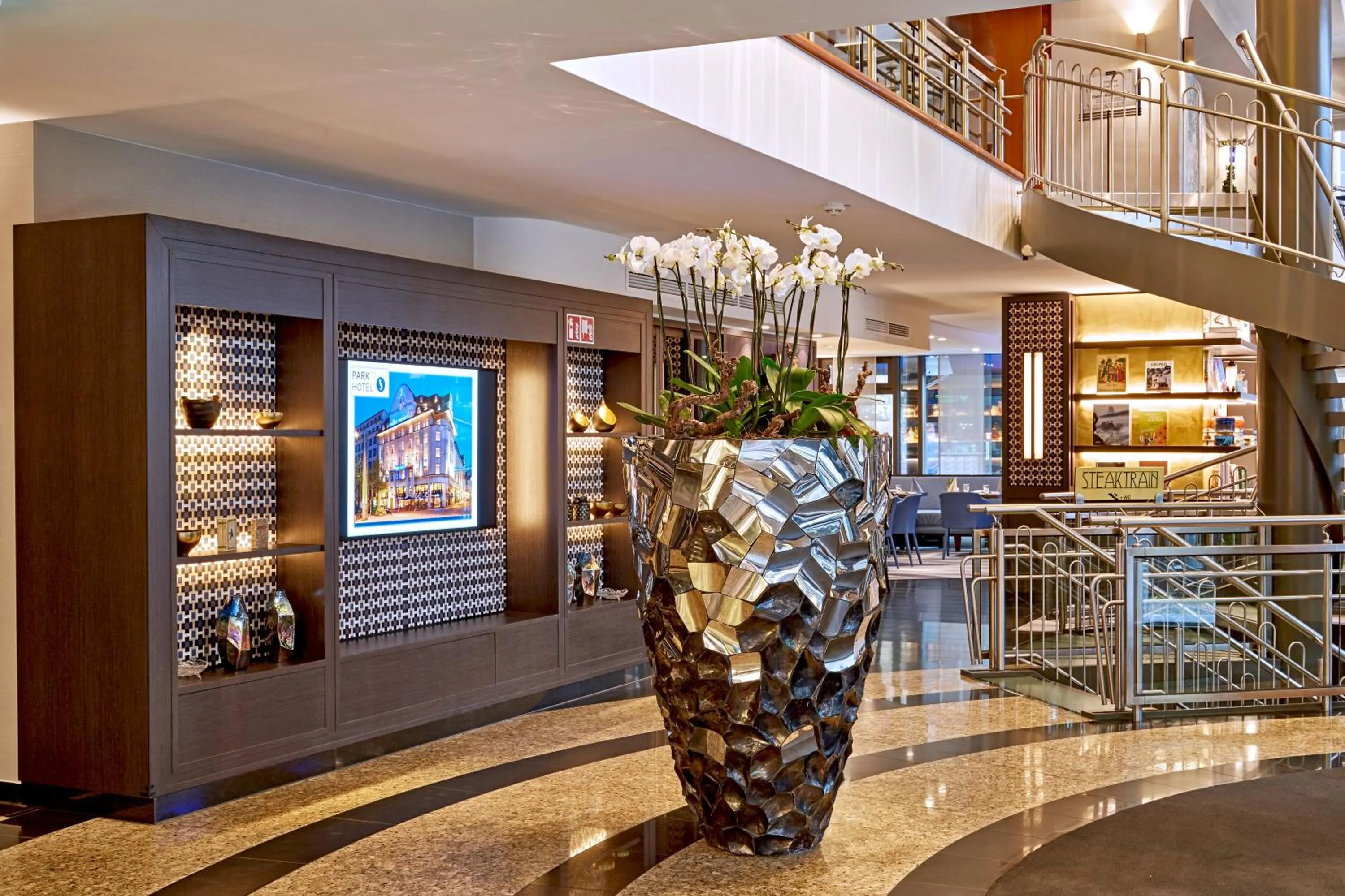 Lobby or reception in Seaside Park Hotel Leipzig