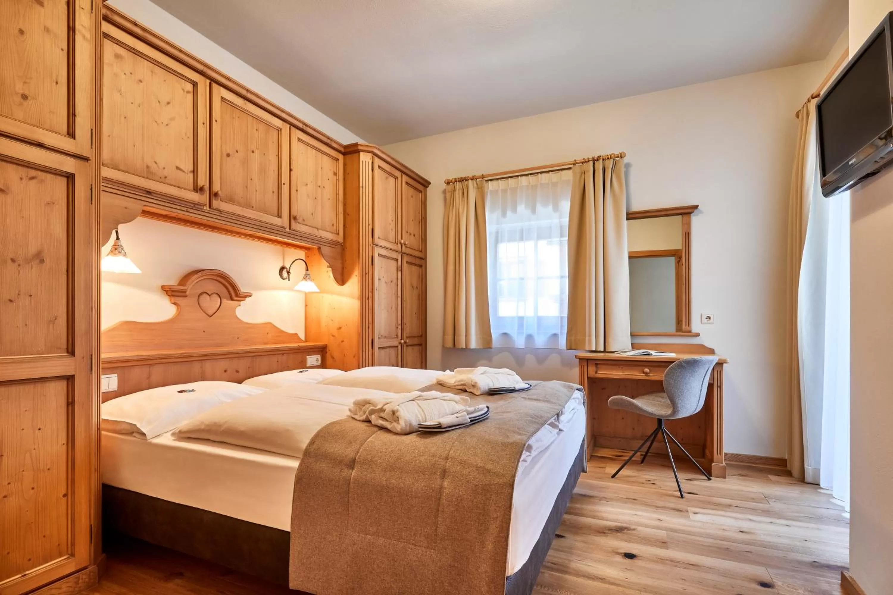 Bed in Hotel Marmolada