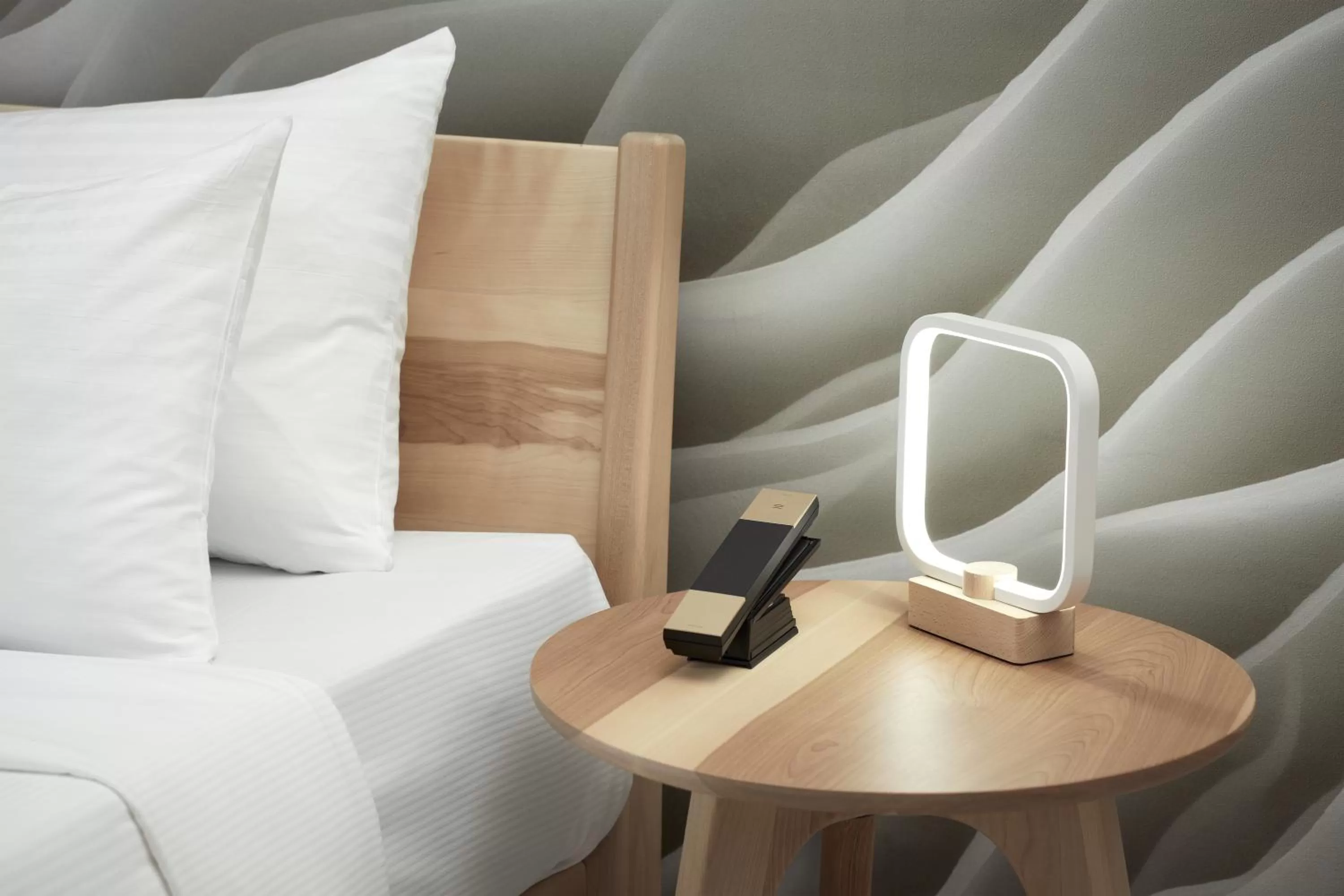 Bedroom, Bed in Hotel Ruby Foo's