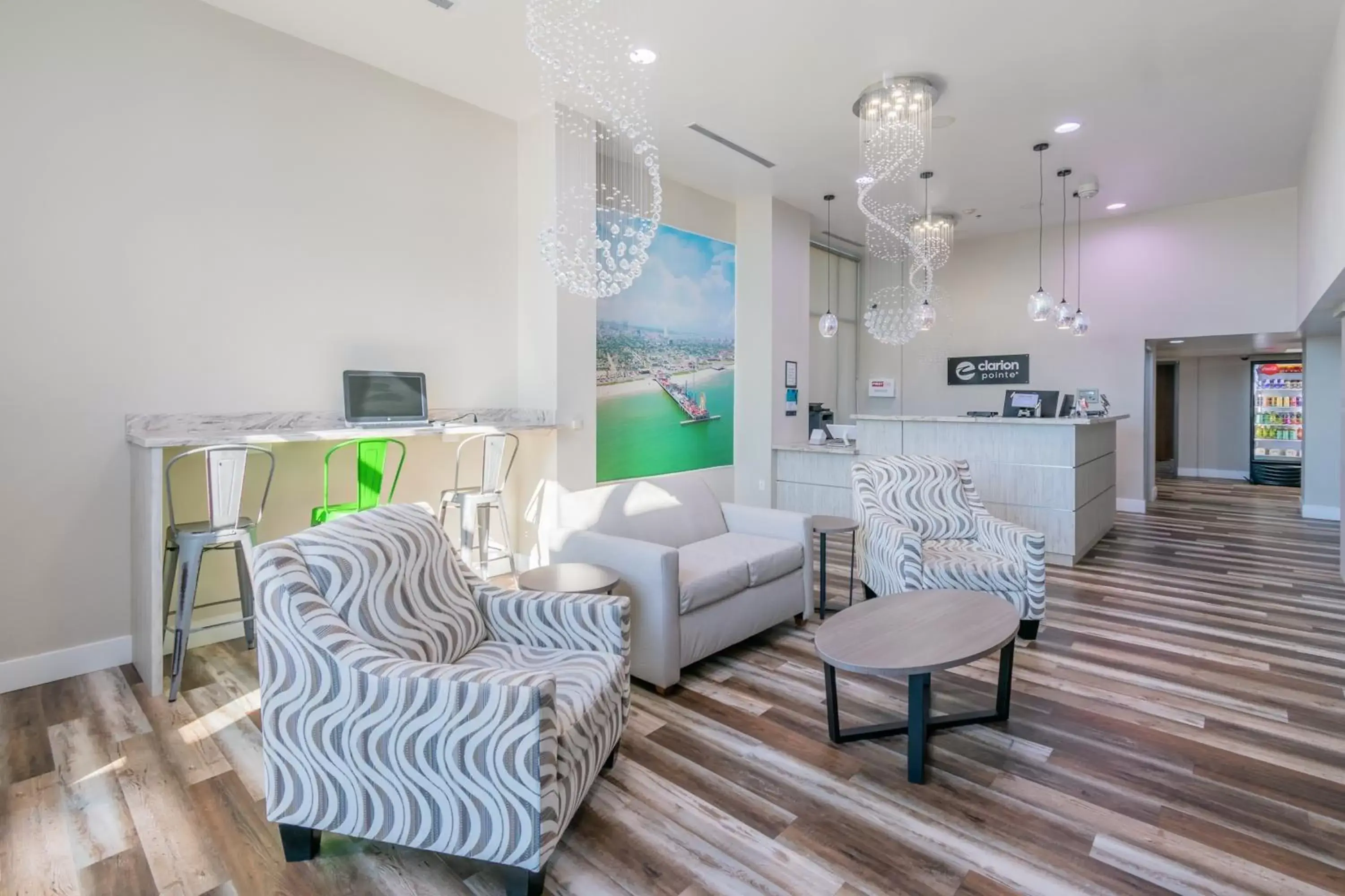 Lobby or reception, Seating Area in Clarion Pointe Galveston Seawall