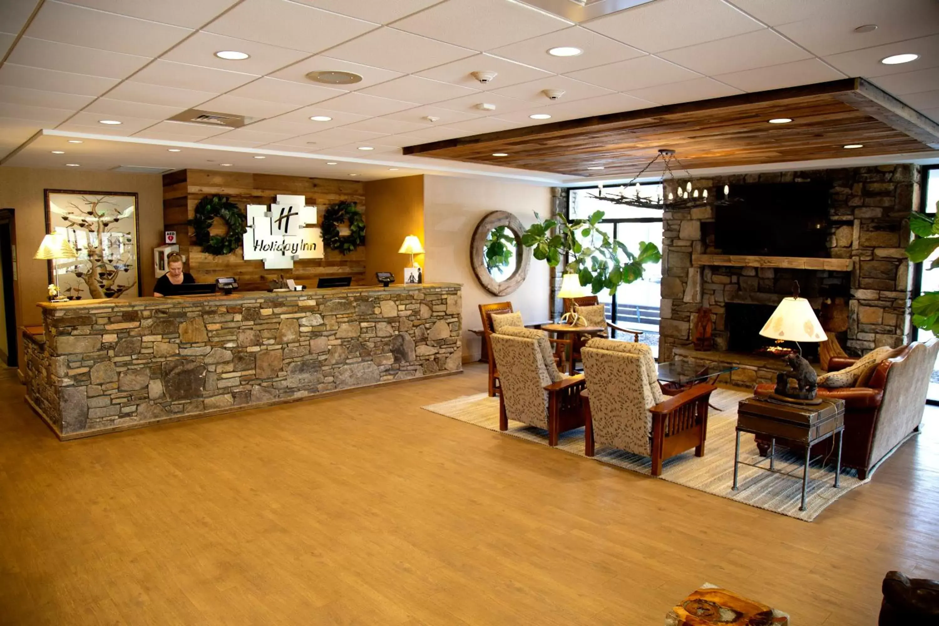 Property building in Holiday Inn Asheville East-Blue Ridge Pkwy, an IHG Hotel