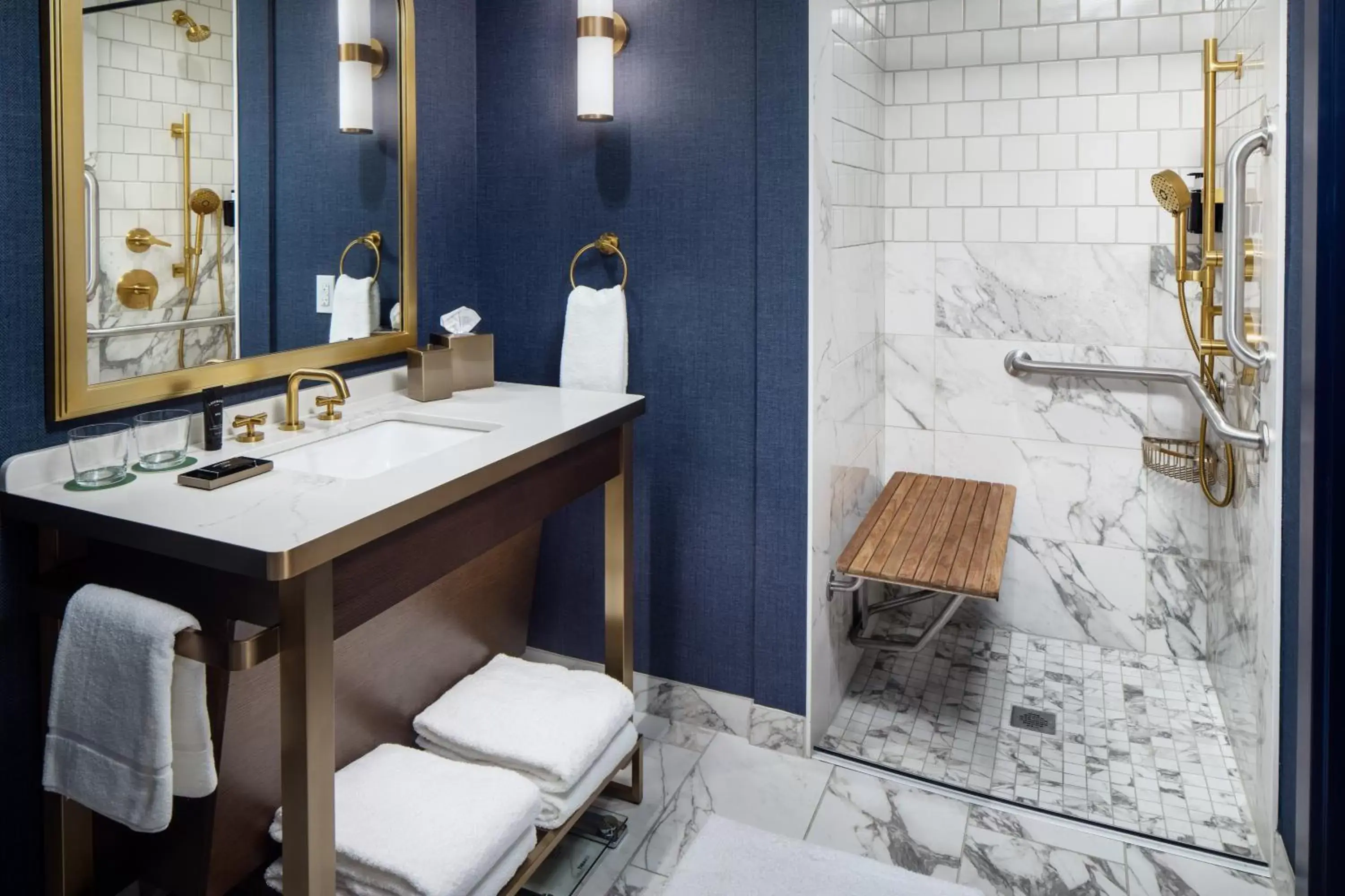 Queen Room - Disability Access in The Benson Hotel & Faculty Club Queen Room - Disability Access in The Benson Hotel & Faculty Club