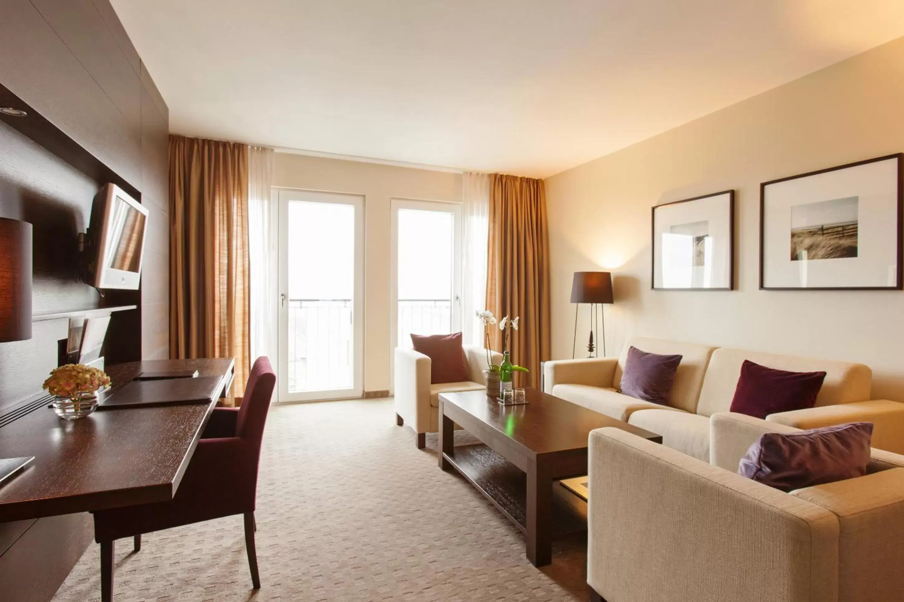 Suite with Land View - single occupancy in A-ROSA Sylt Suite with Land View - single occupancy in A-ROSA Sylt