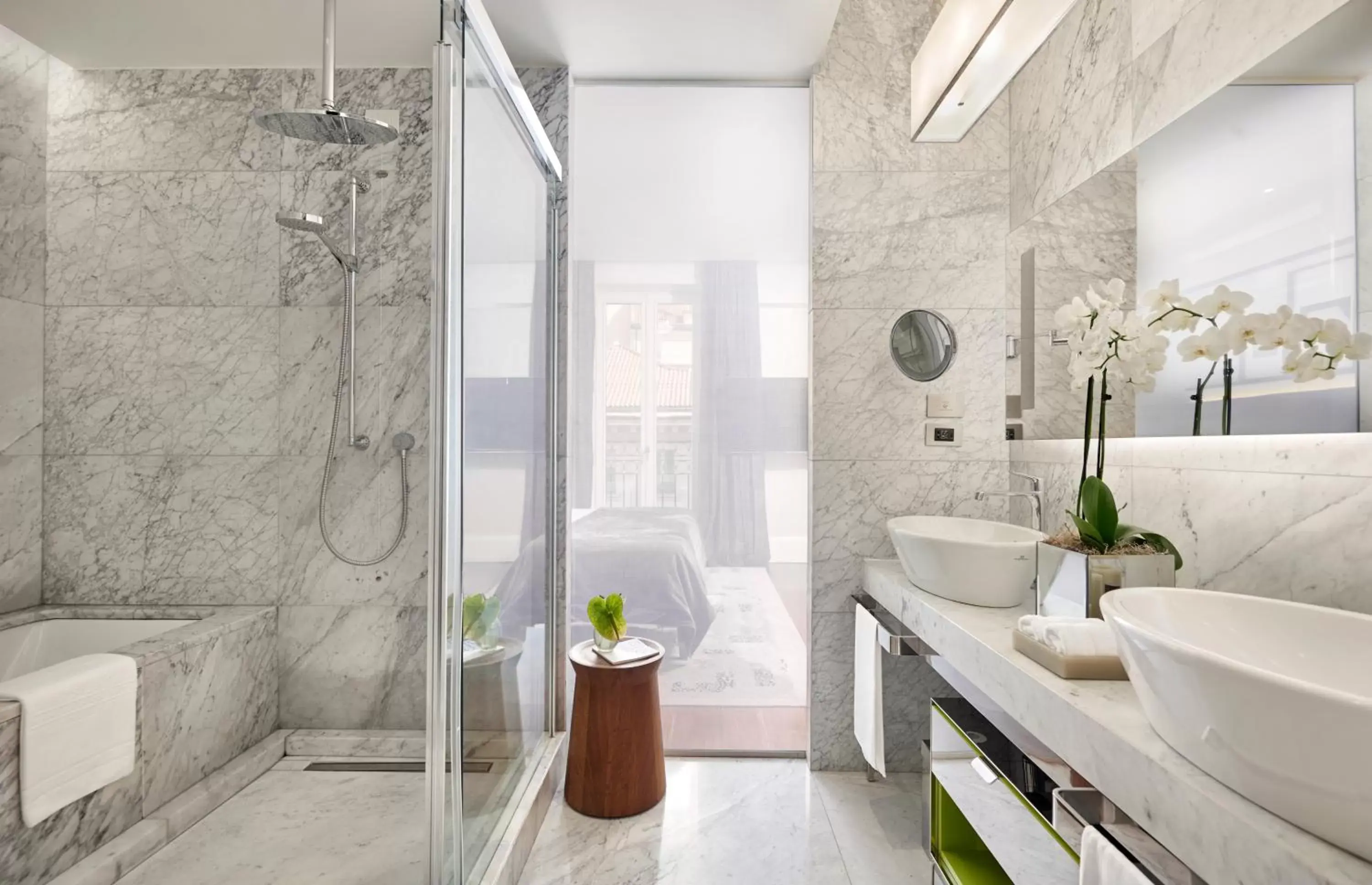 Bathroom in Mandarin Oriental, Milan