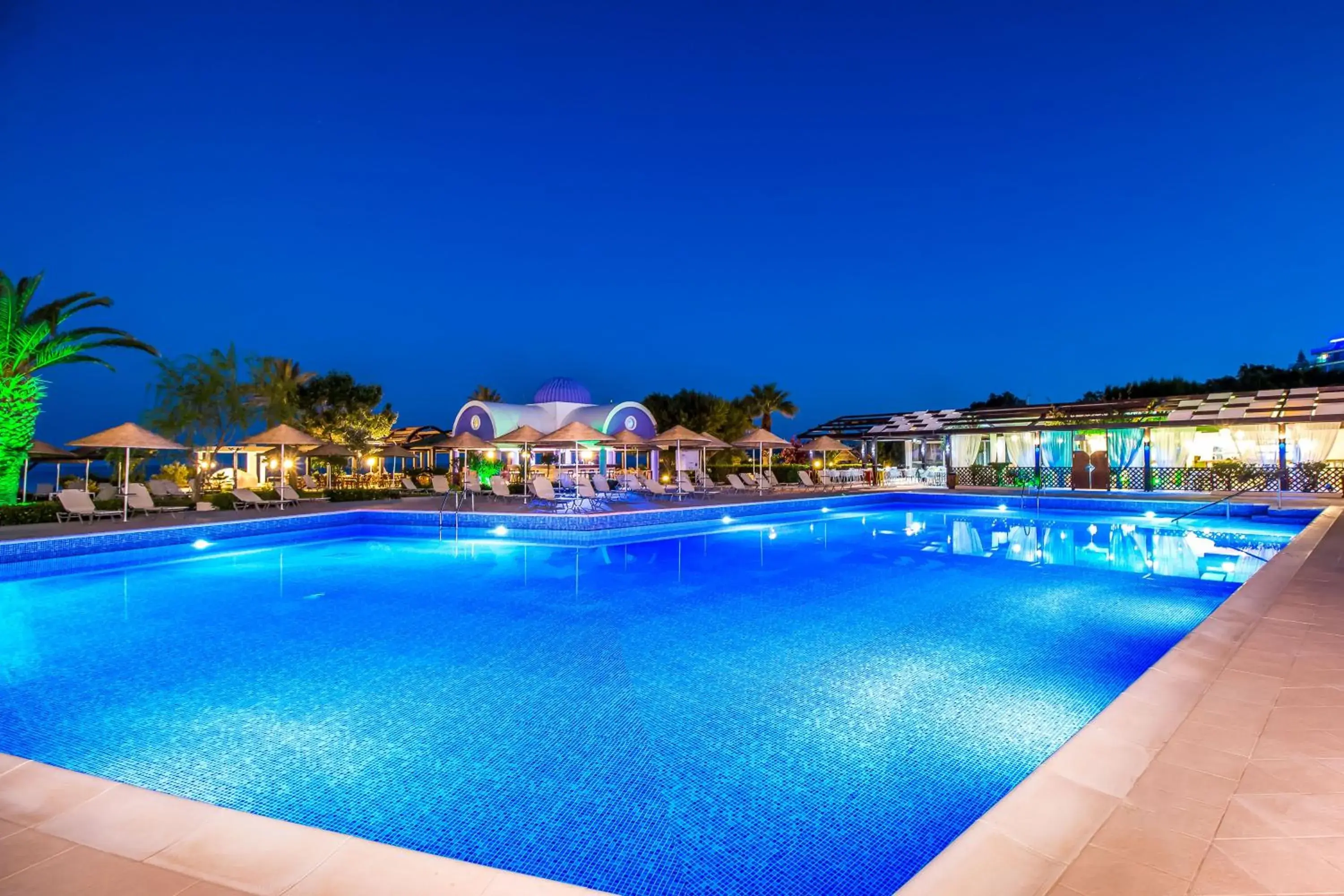 Swimming Pool in Pegasos Deluxe Beach Hotel