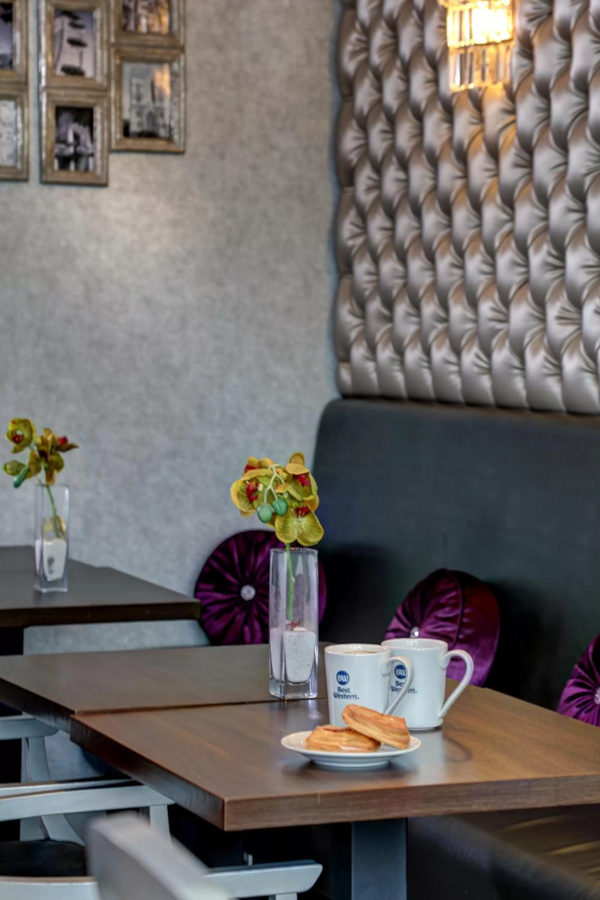 Restaurant/places to eat in Best Western Chiswick Palace & Suites London