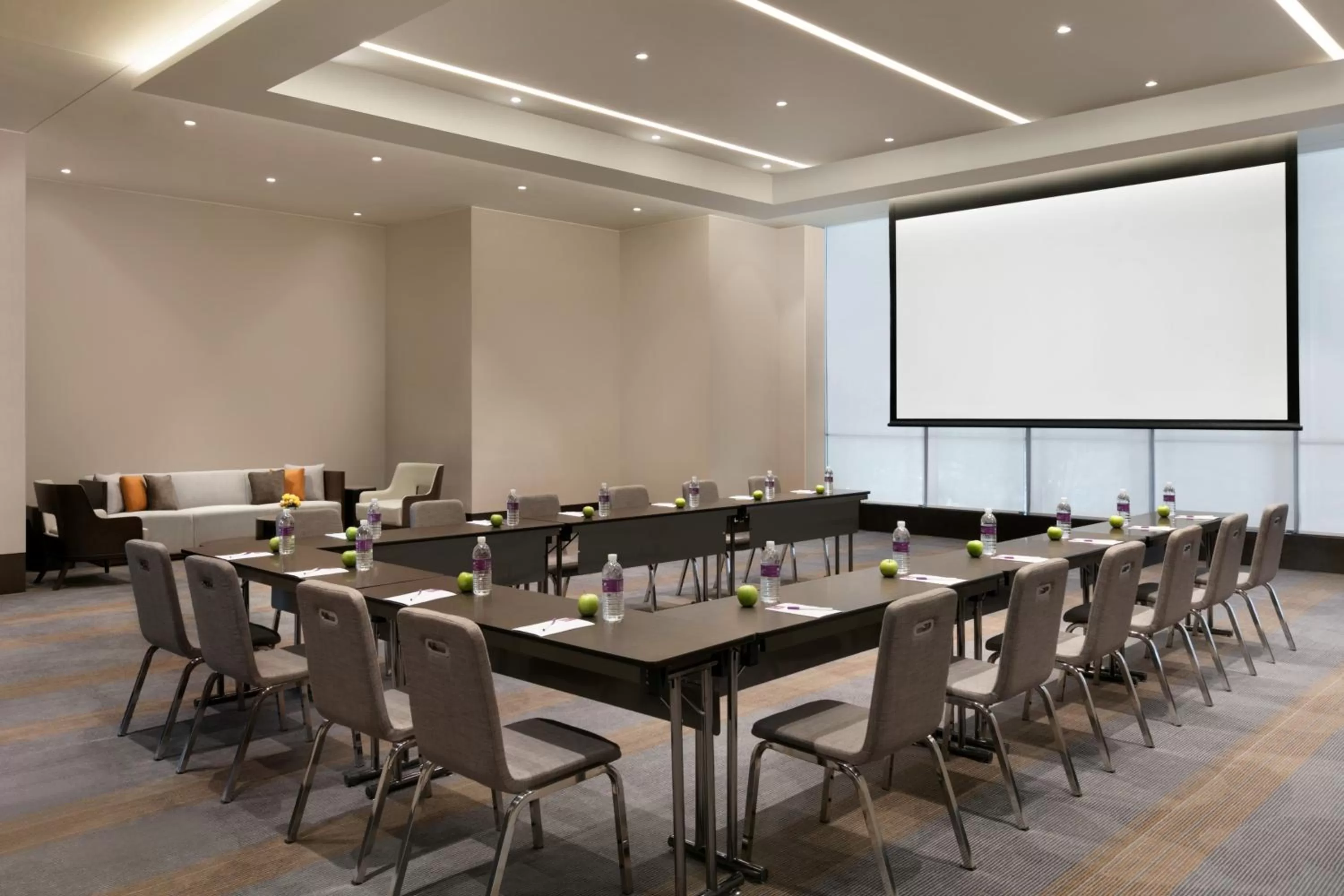 Meeting/conference room in Hyatt Place Shanghai Tianshan Plaza