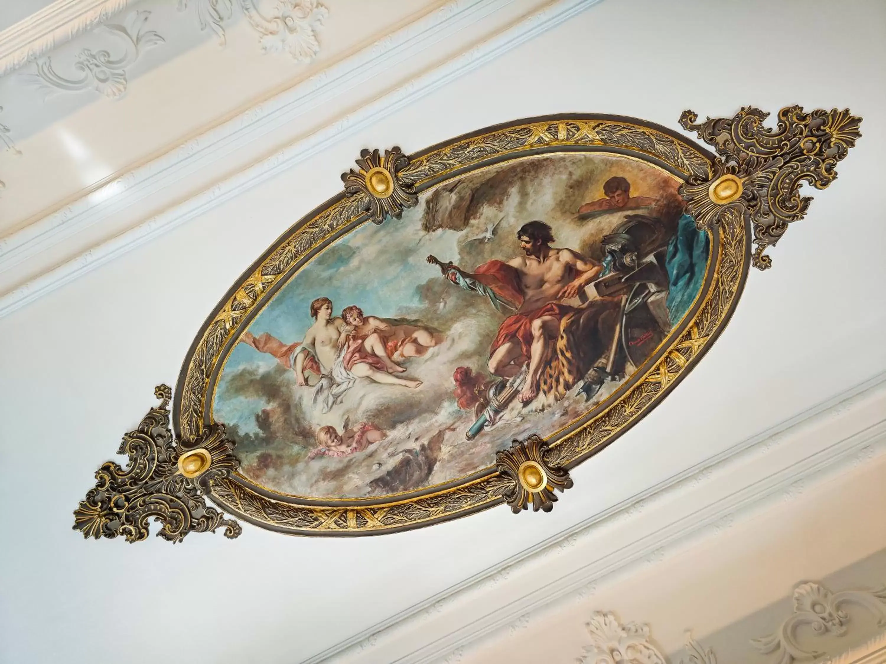 Decorative detail in Palacio Gran Vía, a Royal Hideaway Hotel