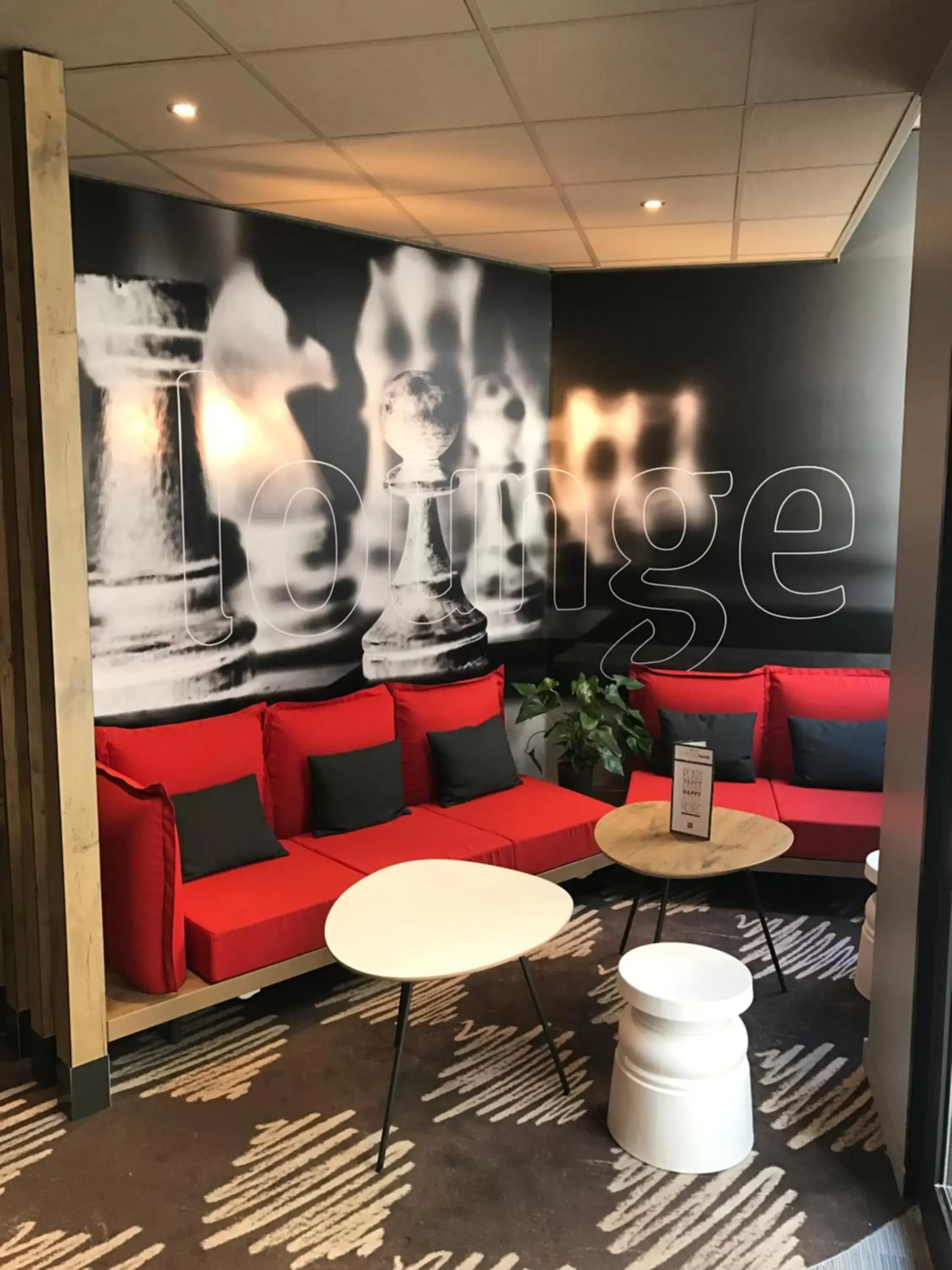 Lounge or bar, Restaurant/Places to Eat in ibis Lille Centre Grand Place