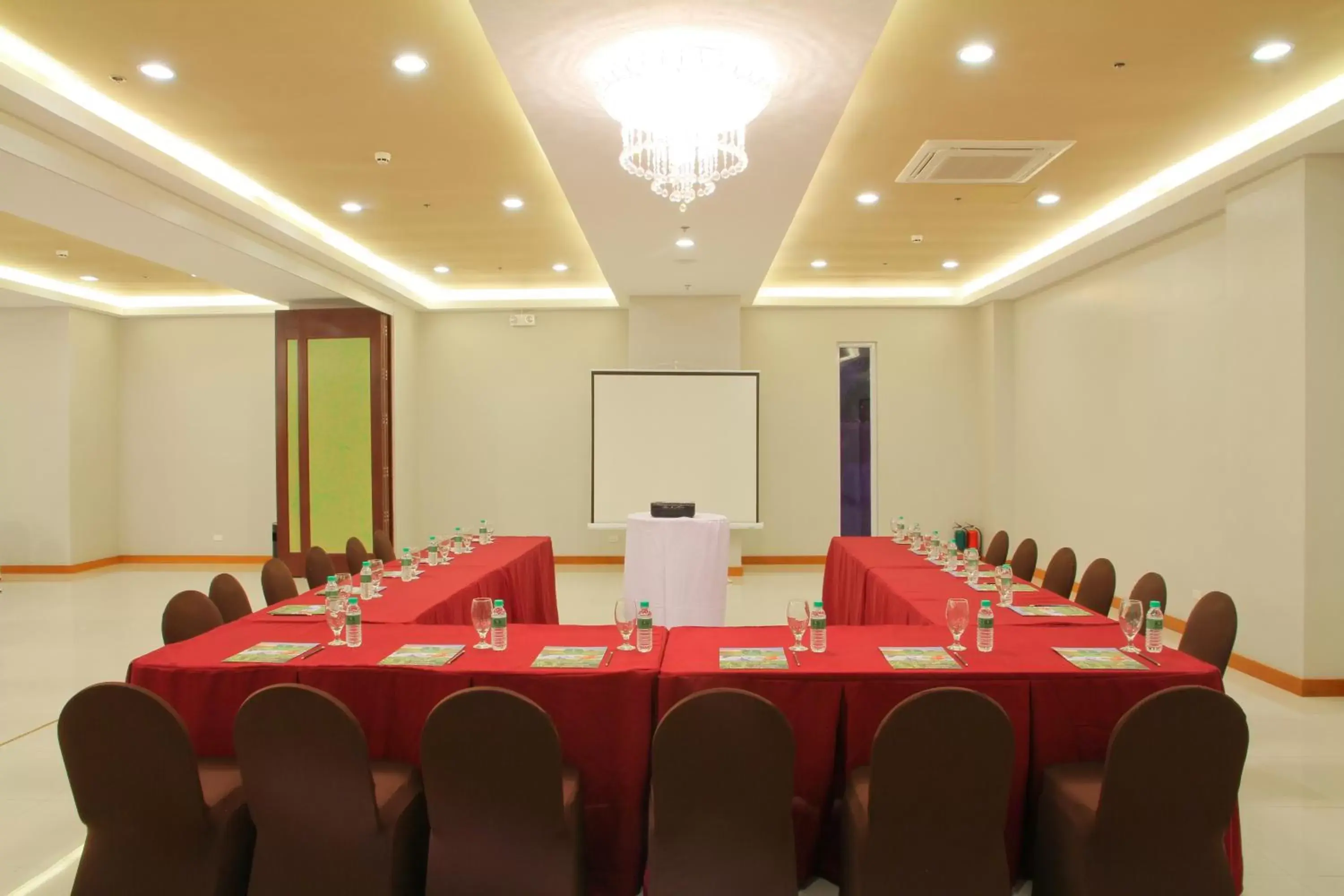 Business facilities in The Harvest Hotel Managed by HII