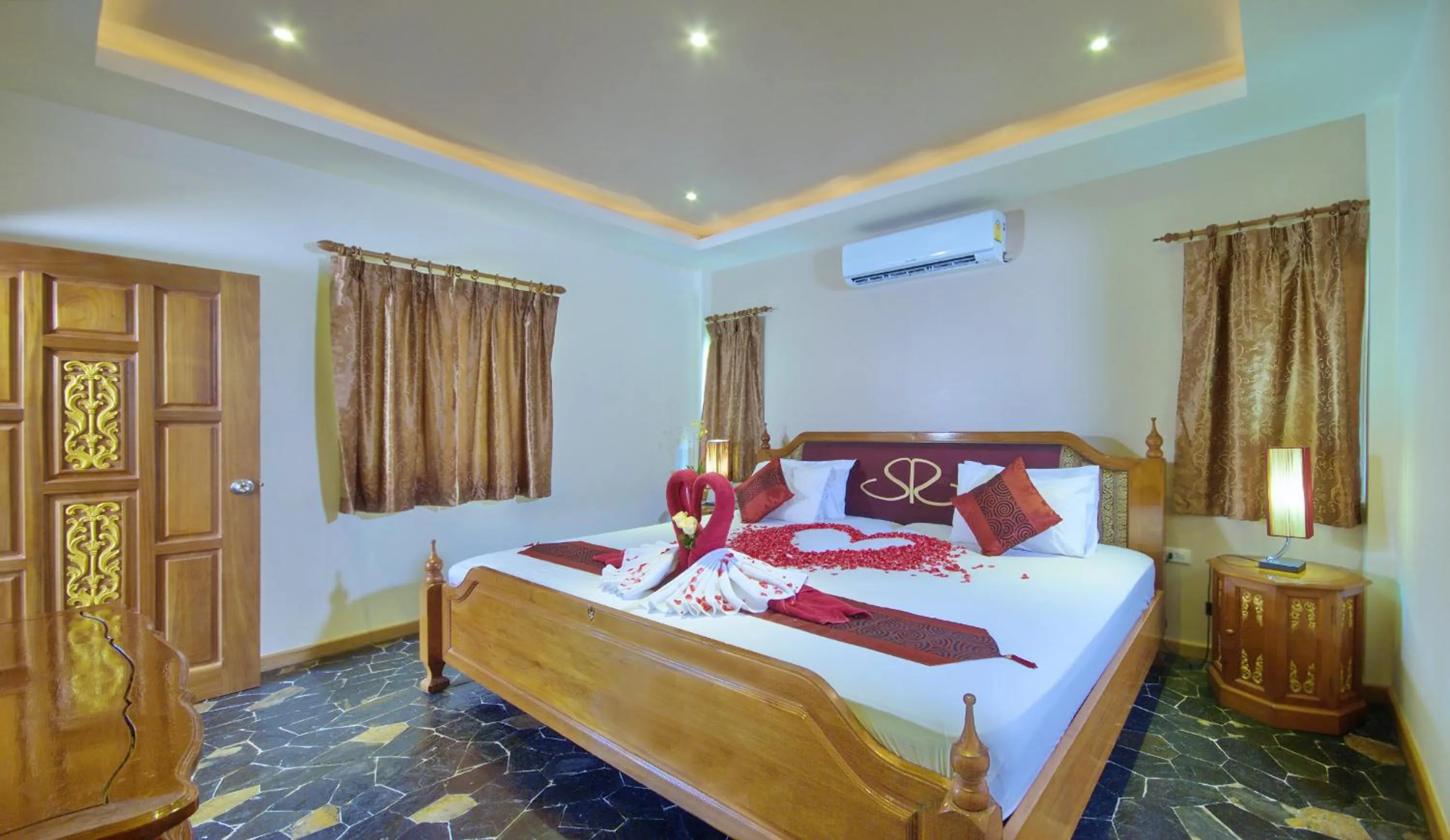 Bedroom, Bed in The Siam Residence Boutique Resort