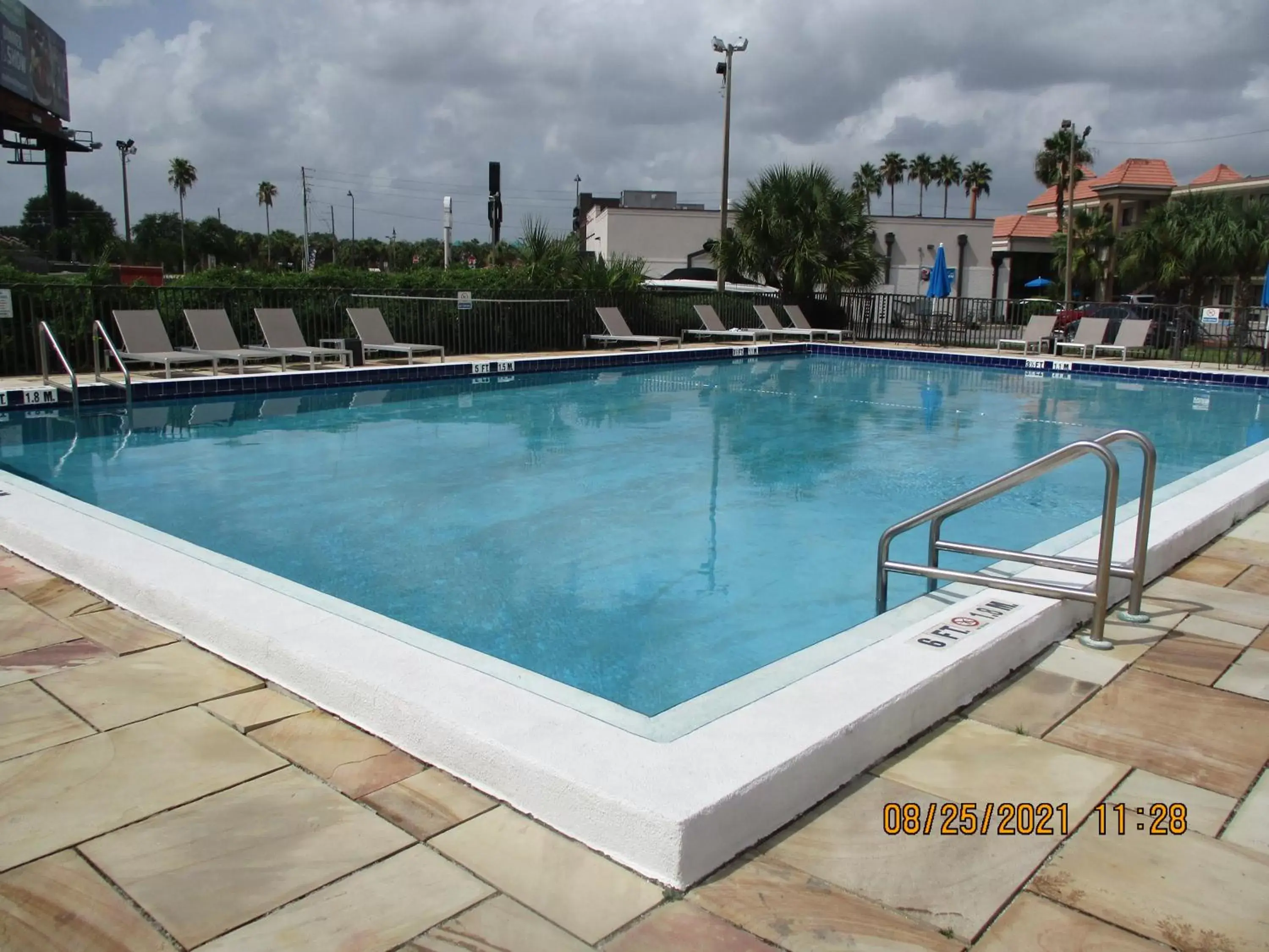 Swimming Pool in Quality Inn & Suites By The Lake