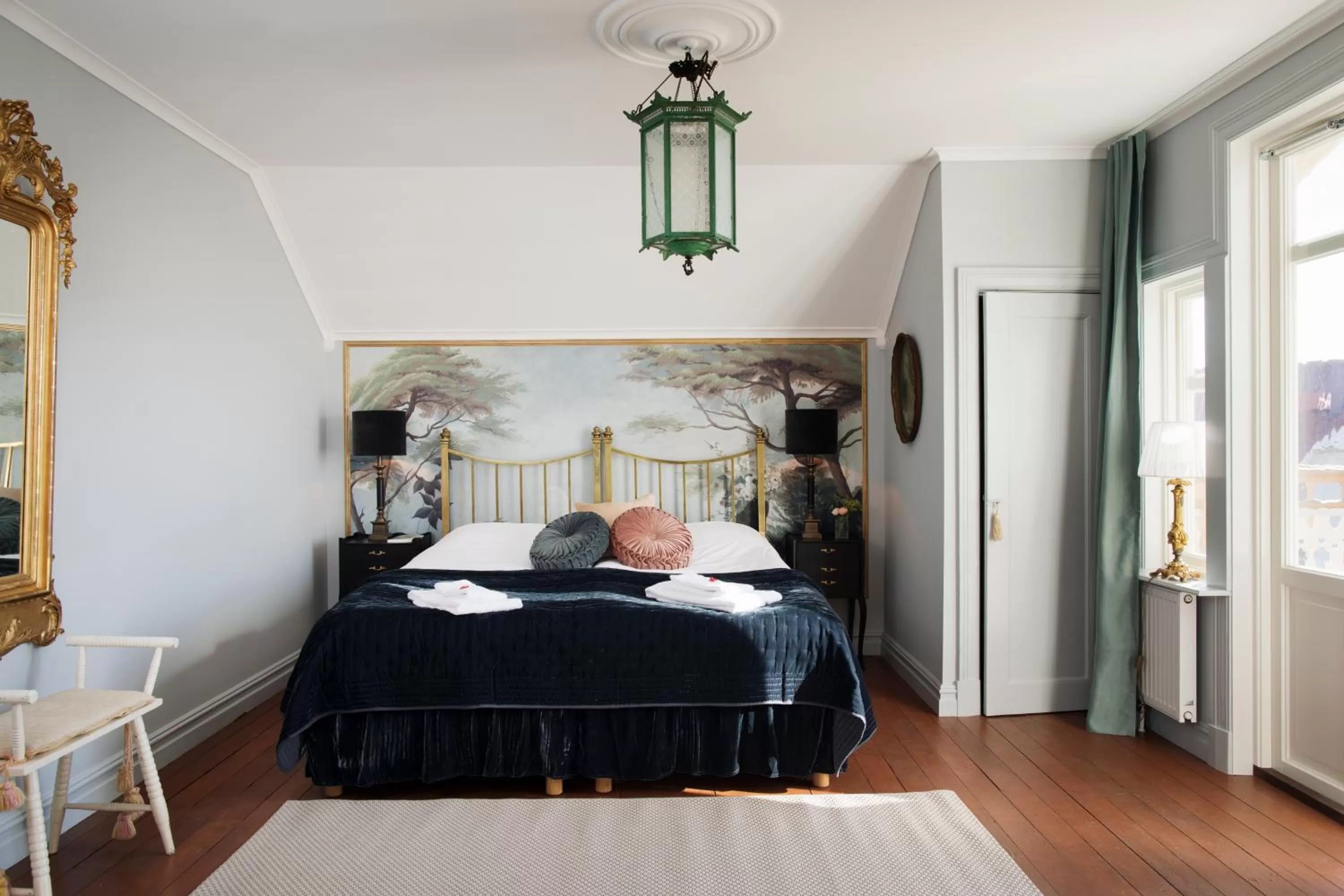 Bed in Strandflickornas Annex Gula Villan