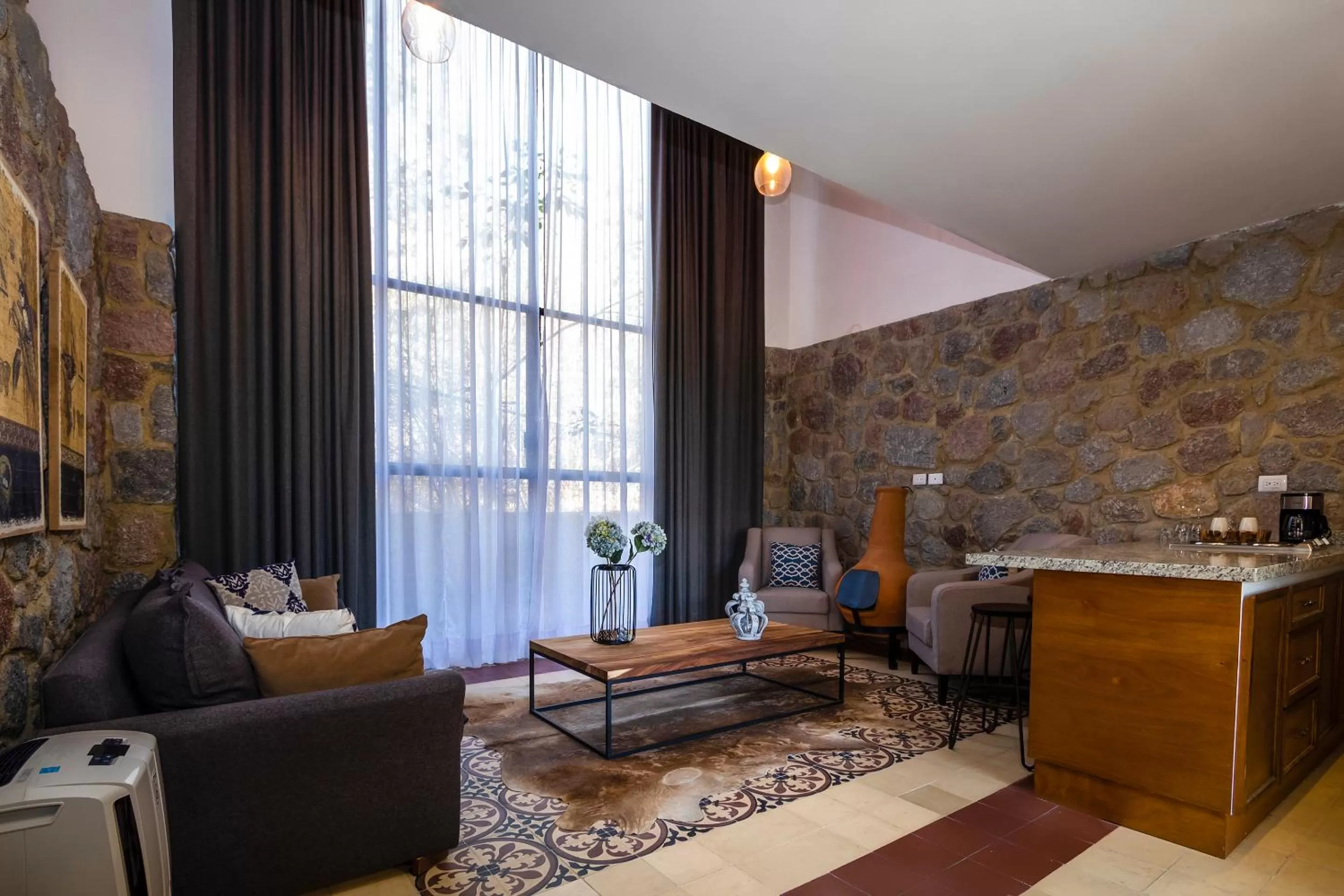 Seating area in Hotel Boutique Camino Del Bosque