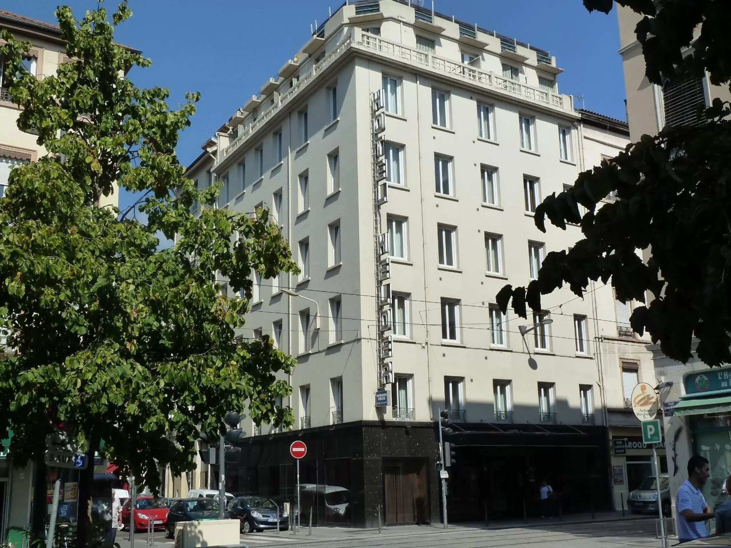 Facade/entrance, Property Building in Hôtel du Helder