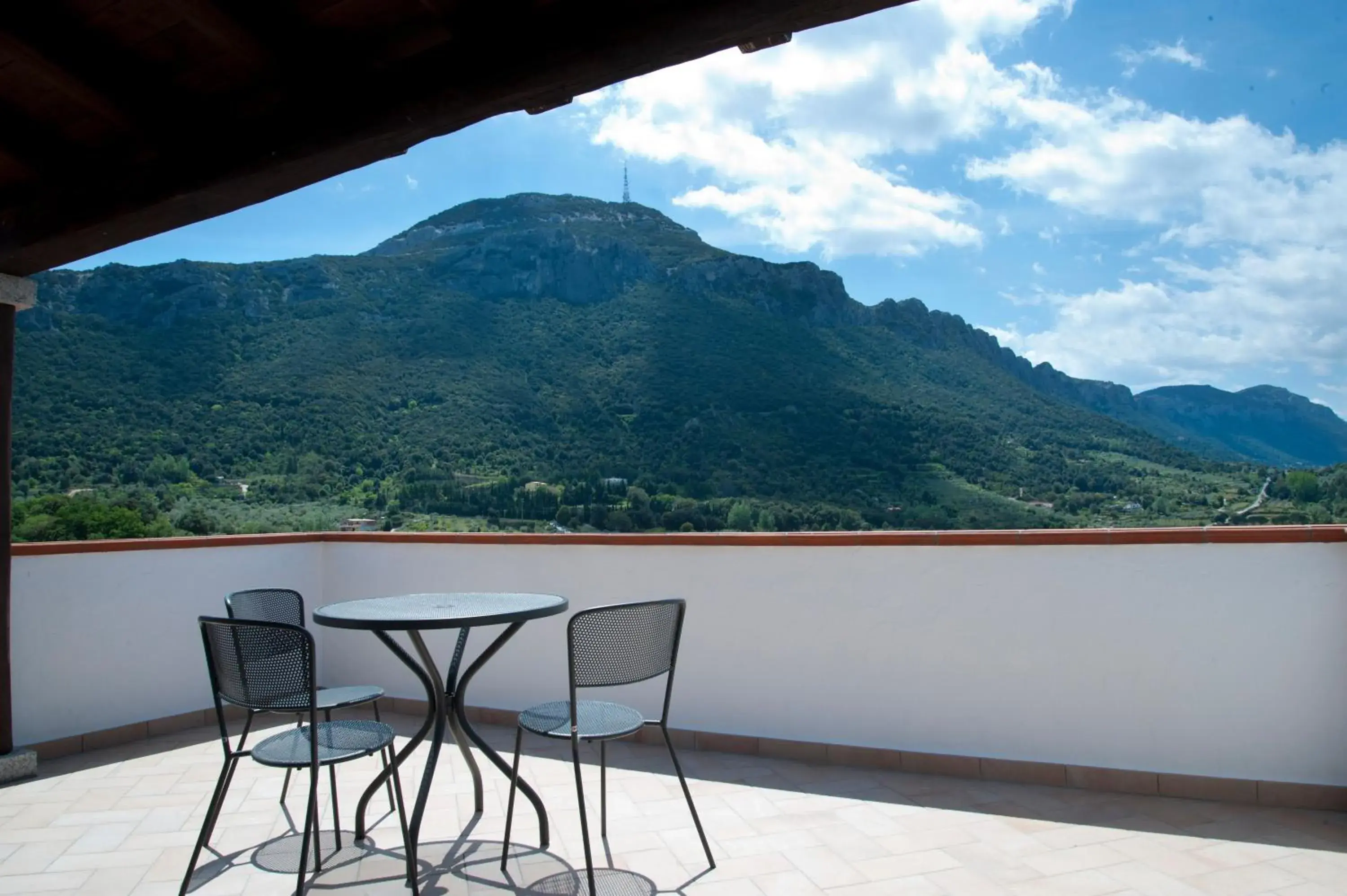 Patio, Mountain View in Turismo Rurale Belvedere Pradonos