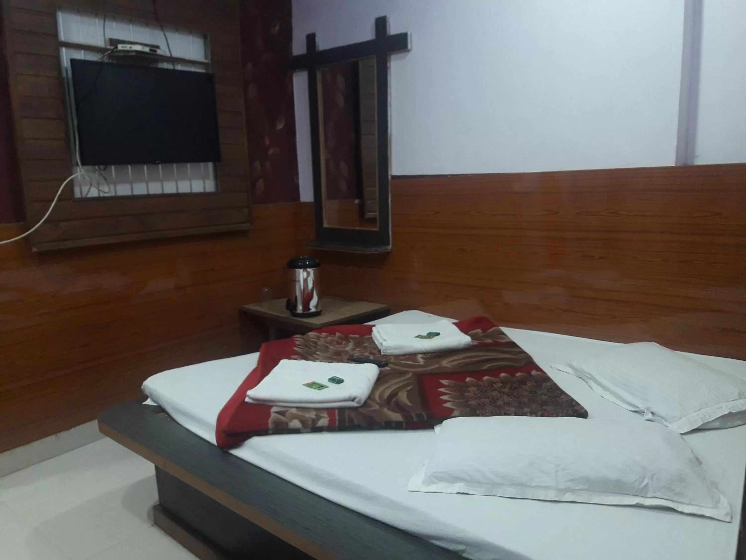 Bed in Hotel RAJVIHAR