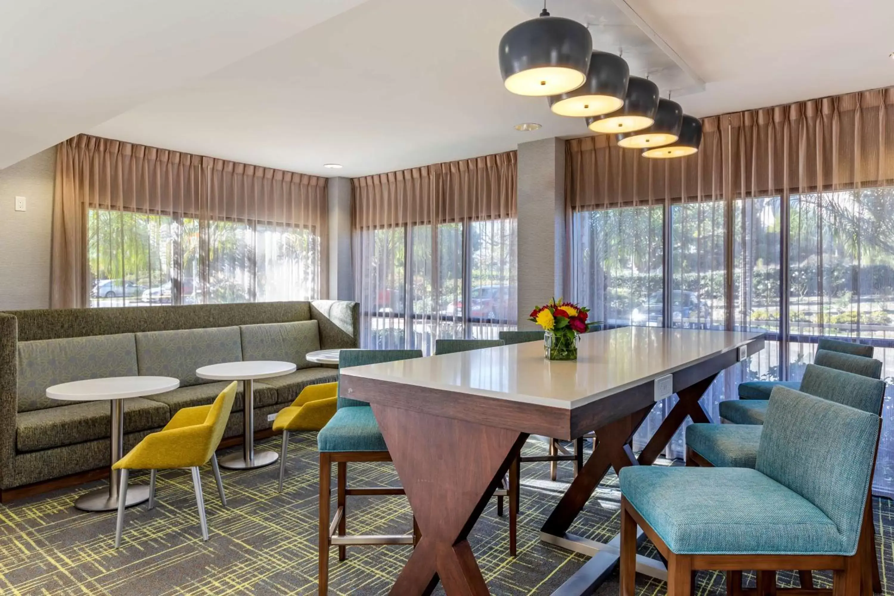 Lobby or reception, Lounge/Bar in Hampton Inn Carlsbad North San Diego County