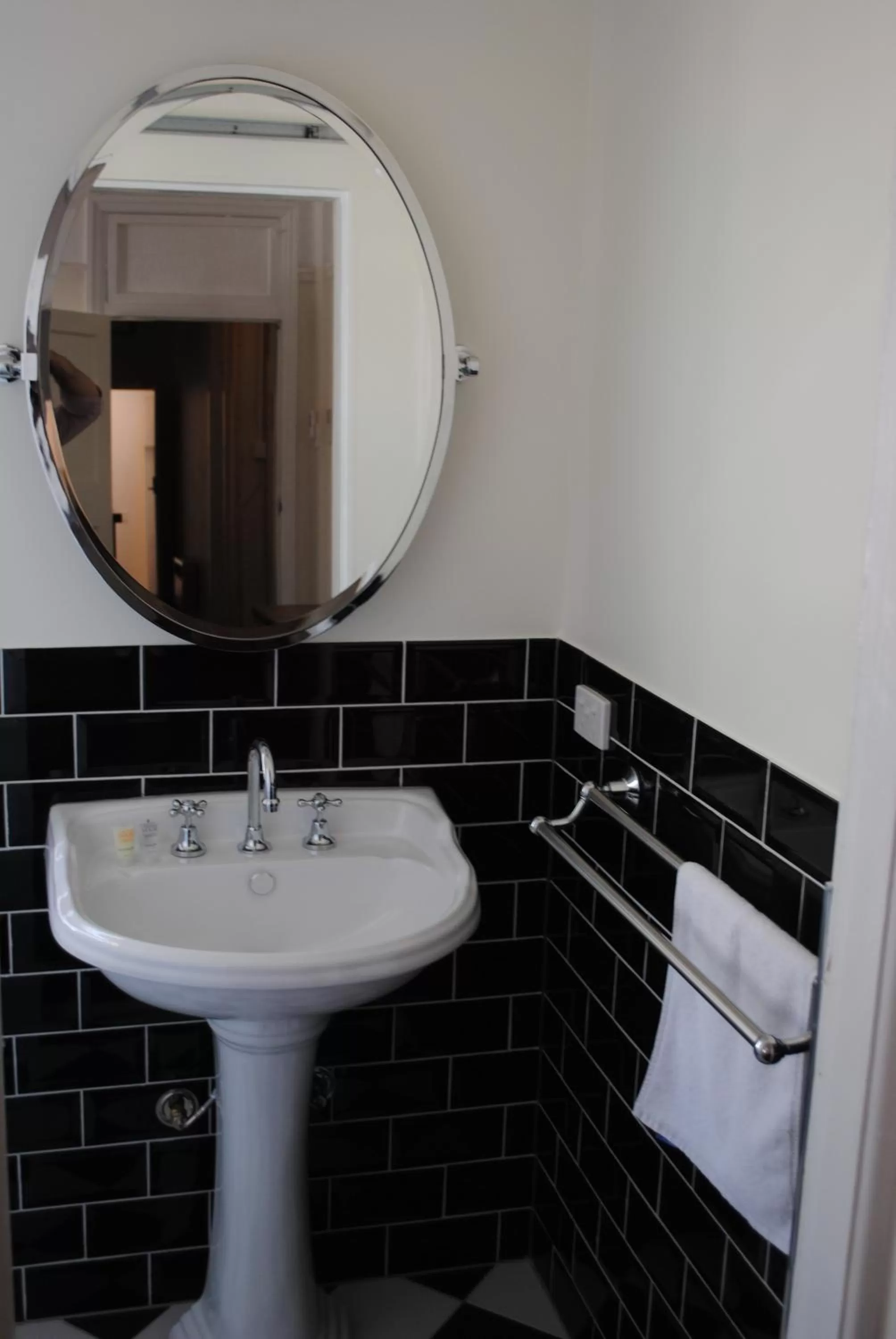 Bathroom in Edward Lodge New Fam