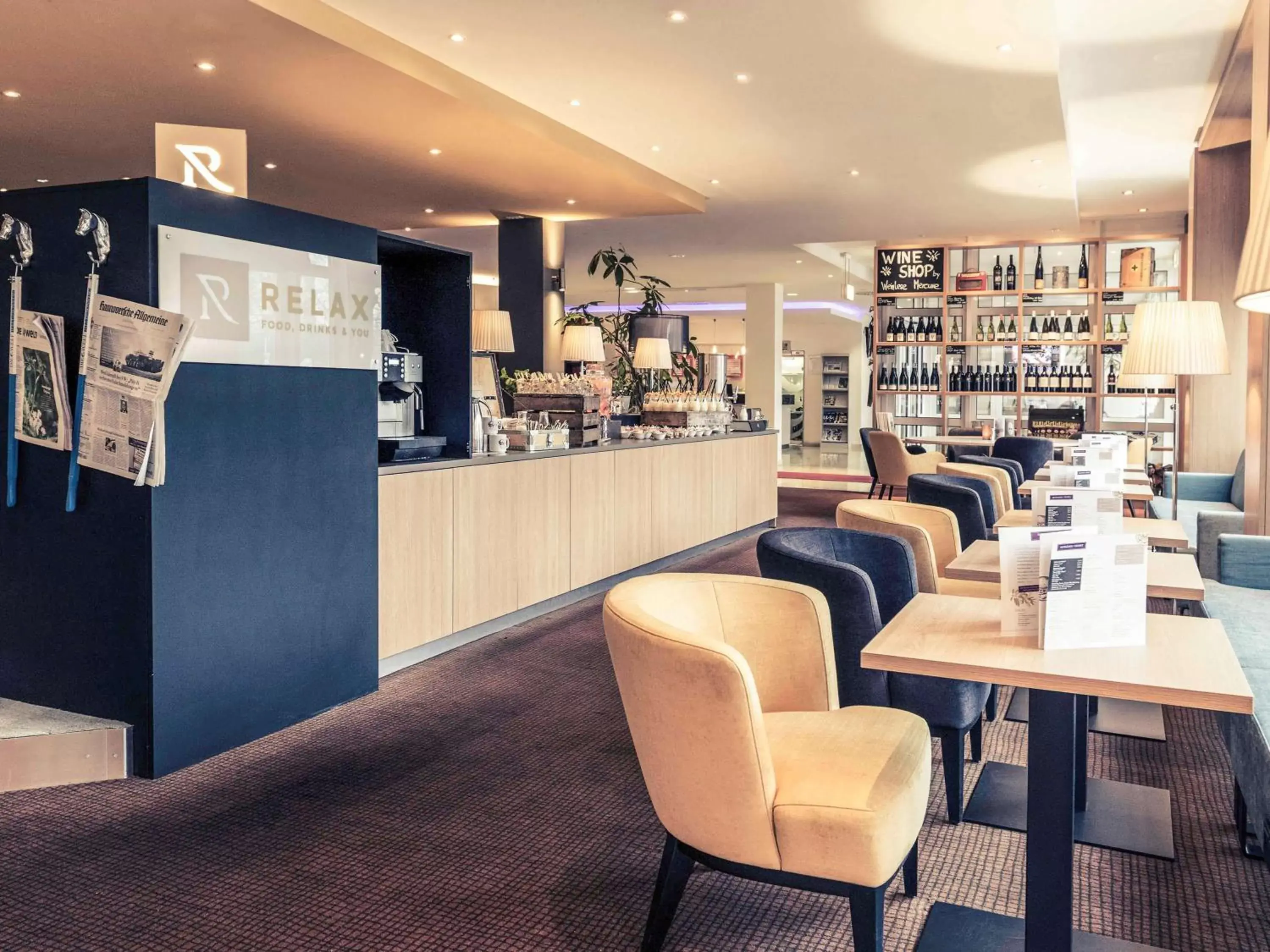 Lounge or bar in Mercure Hotel Hannover Medical Park