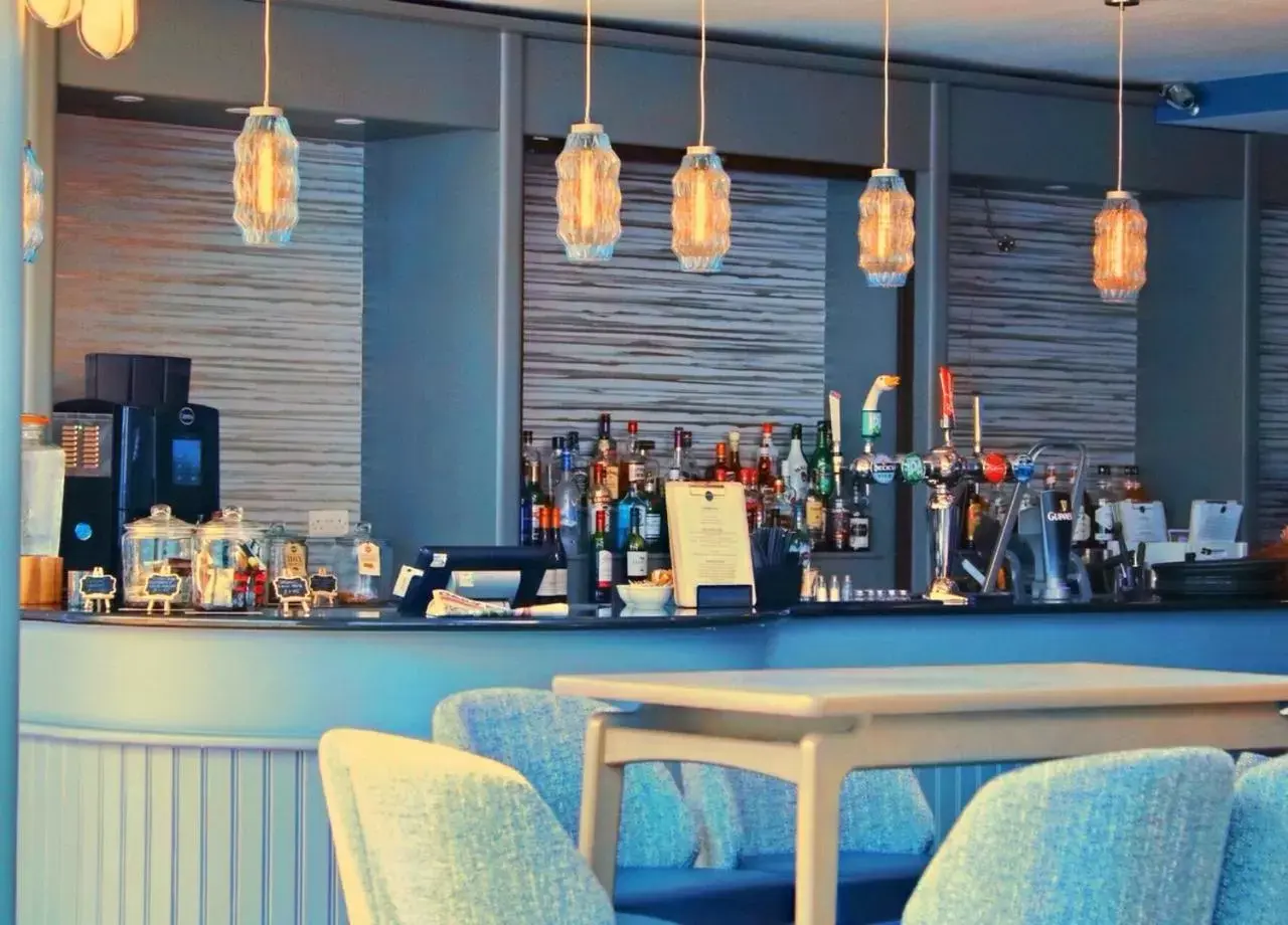 Lounge or bar in Bournemouth West Cliff Hotel