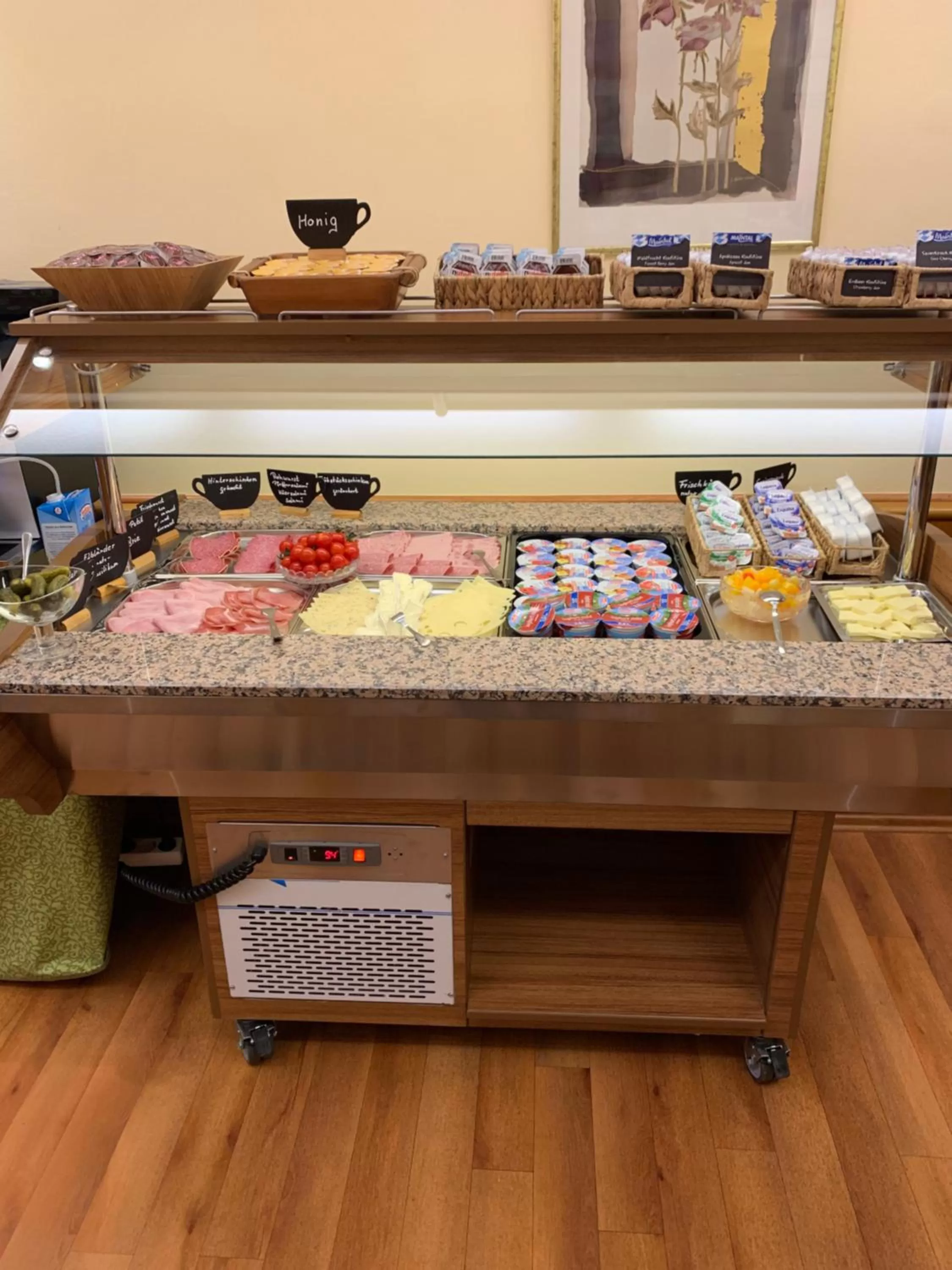 Breakfast in Zum Winzermännle