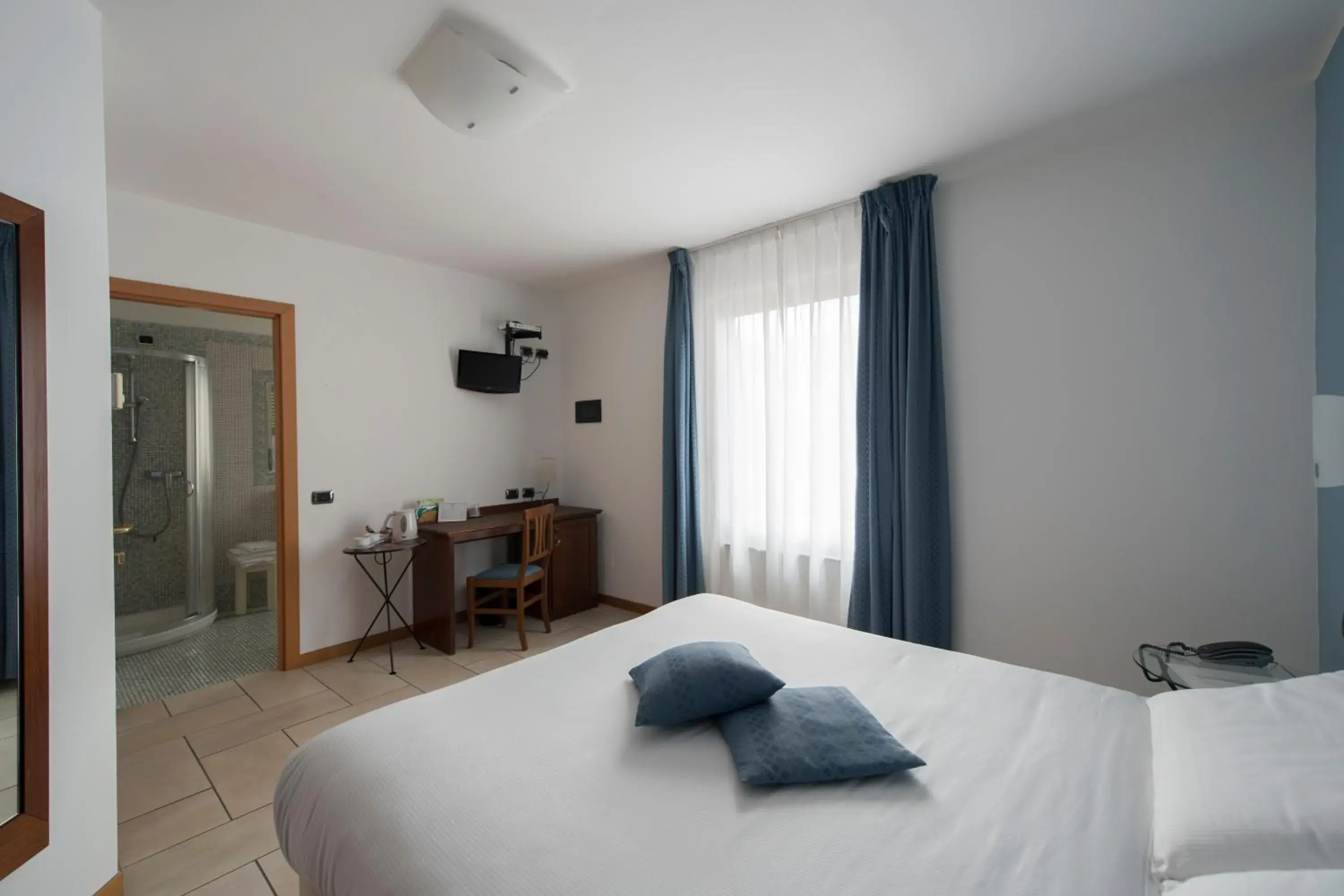 Bed in Hotel Villa Colico