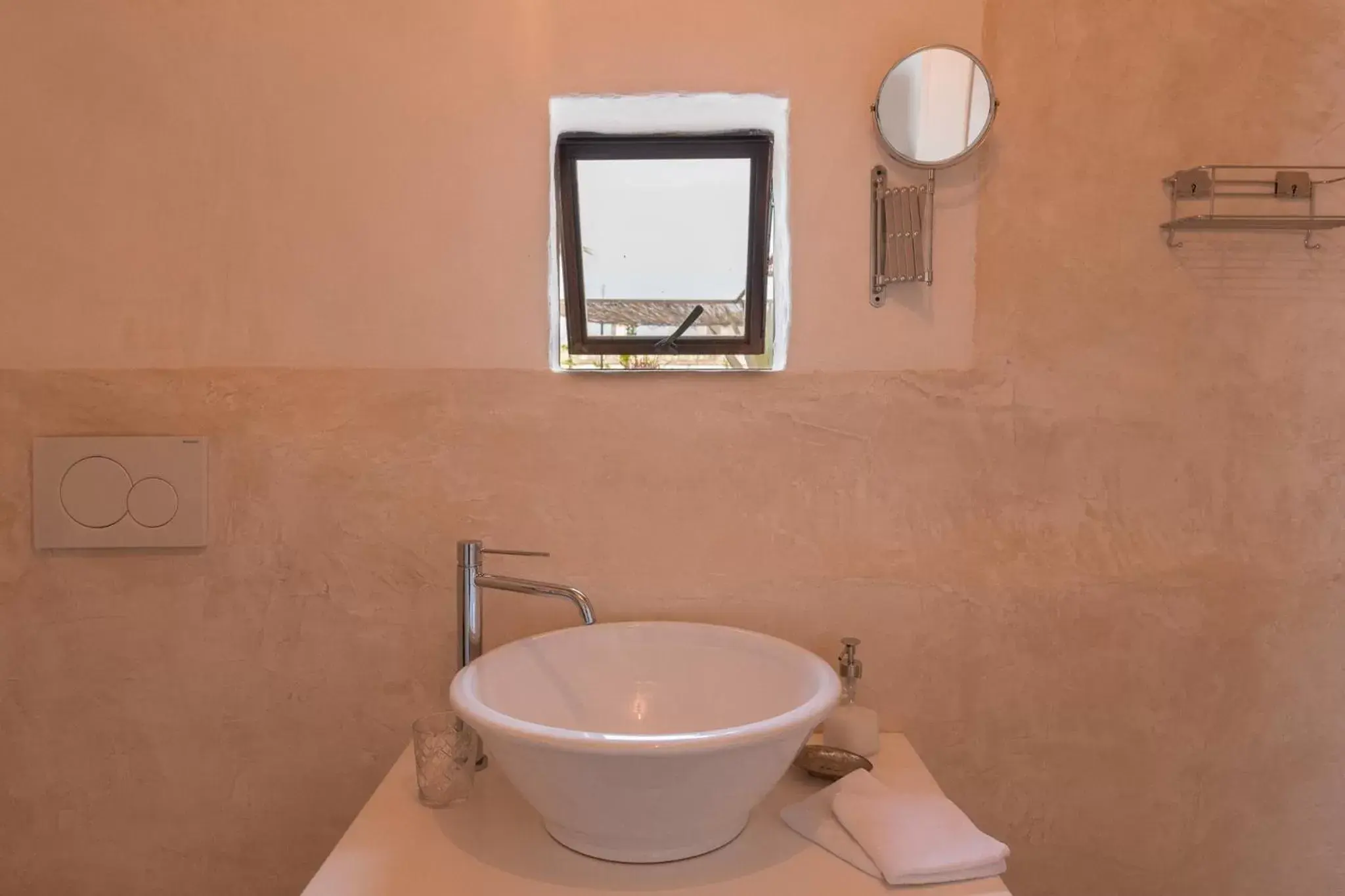 Bathroom in Dimore Santagaeta