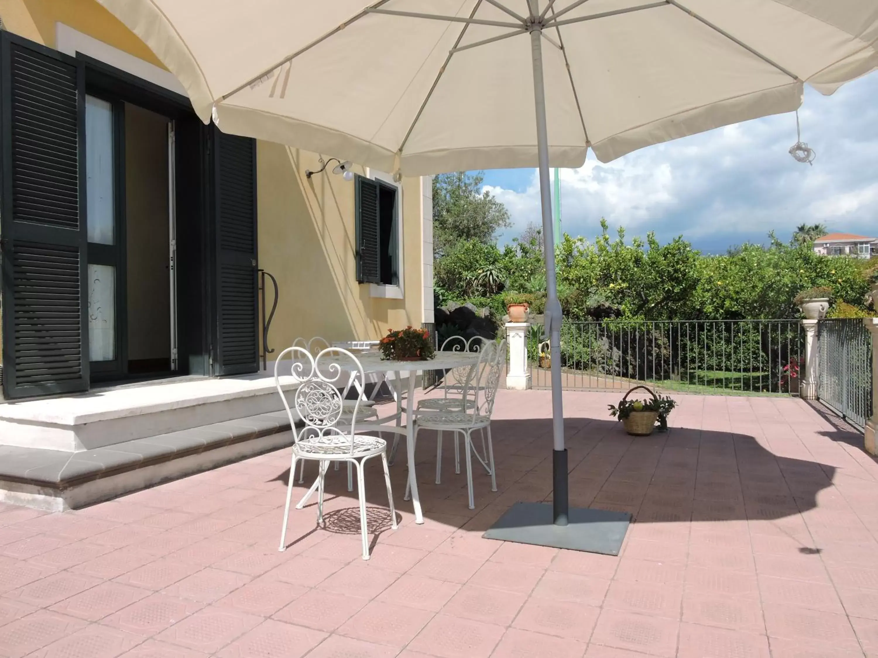 Balcony/Terrace, Patio/Outdoor Area in Villa Sciare Modò