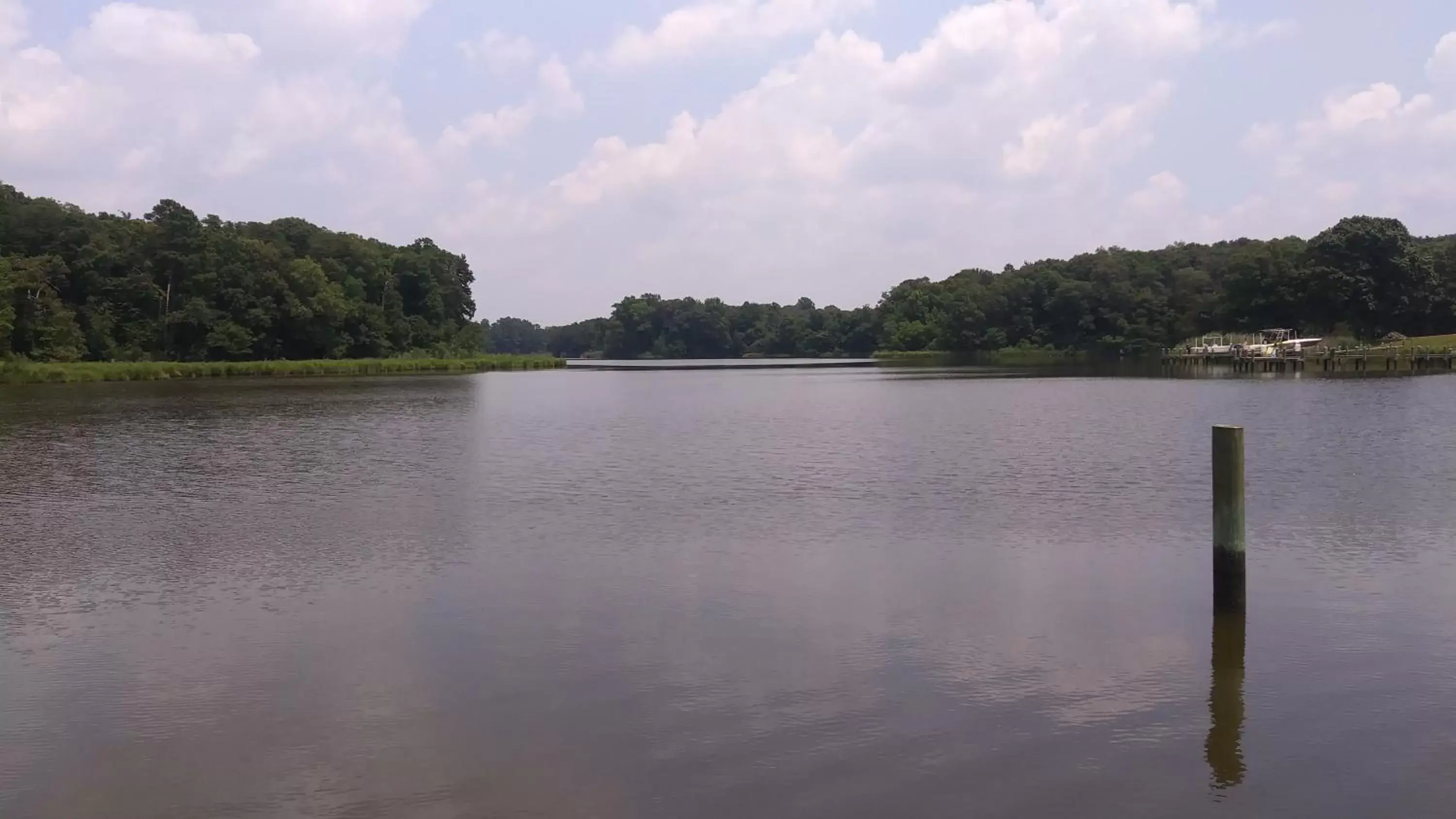 Beach in Marvels on the creek