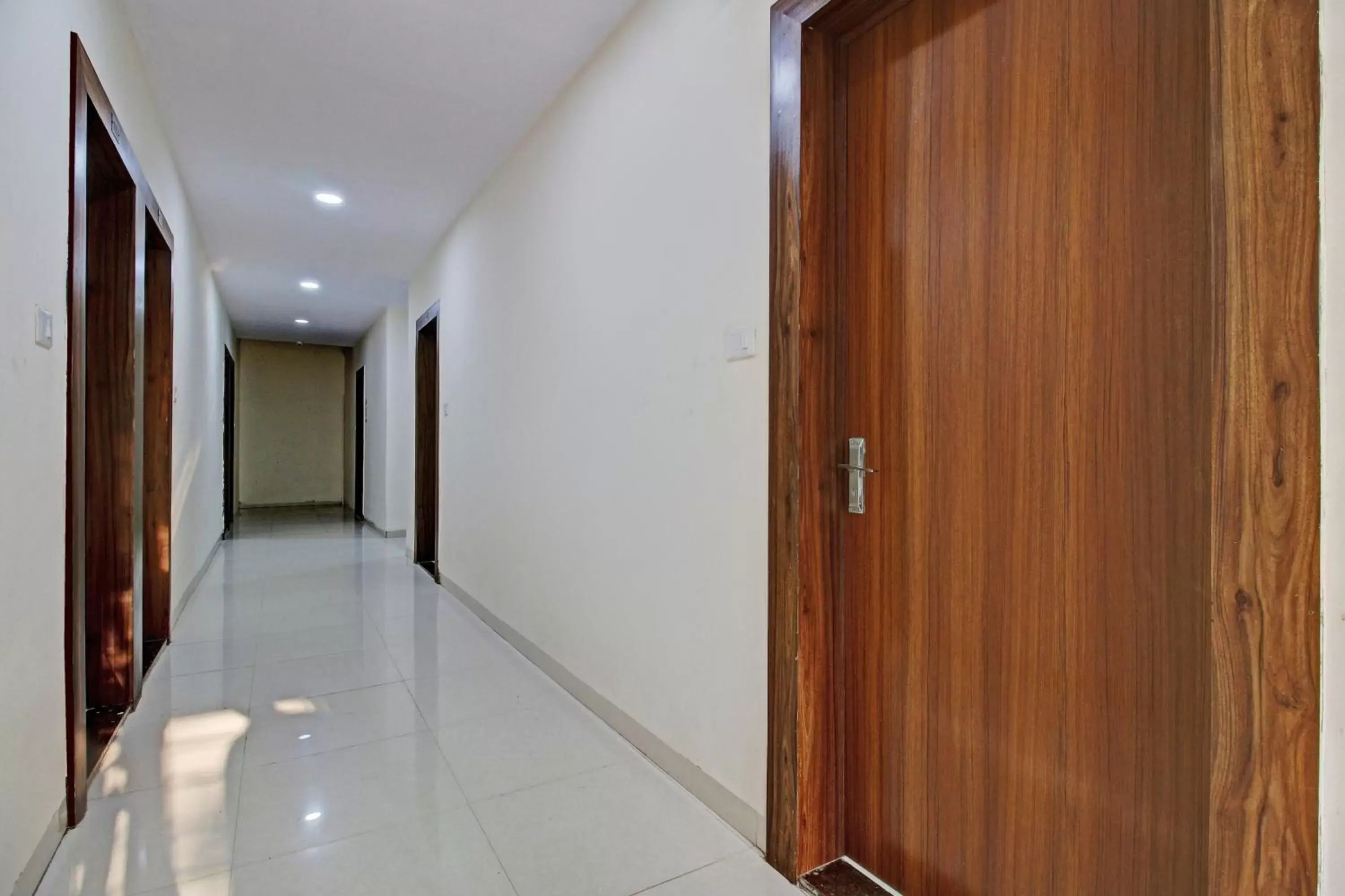 Lobby or reception in Treebo Krishna Regency ISBT Bus Stop Lobby or reception in Treebo Krishna Regency ISBT Bus Stop