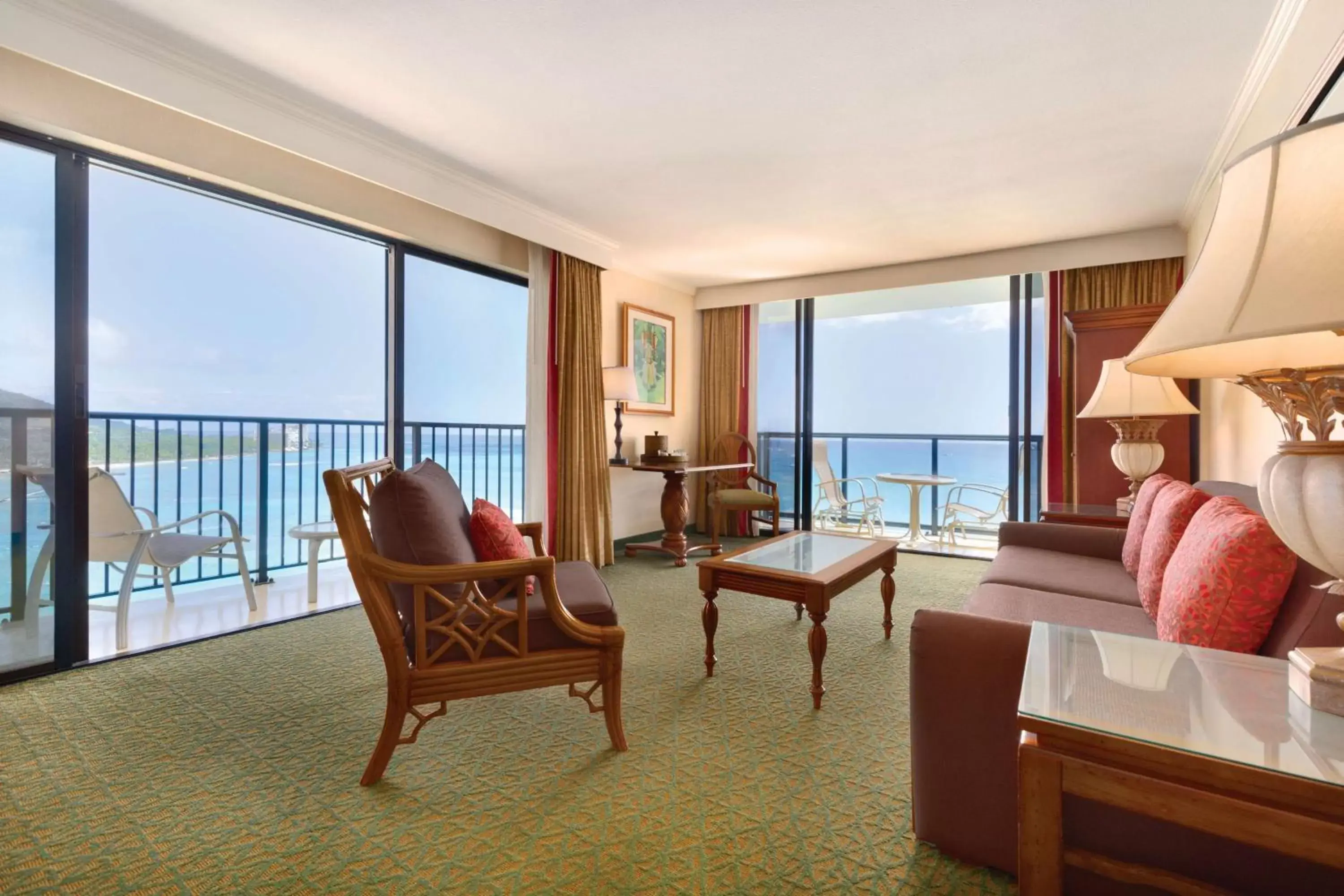 Bedroom, Sea View in OUTRIGGER Waikiki Beach Resort