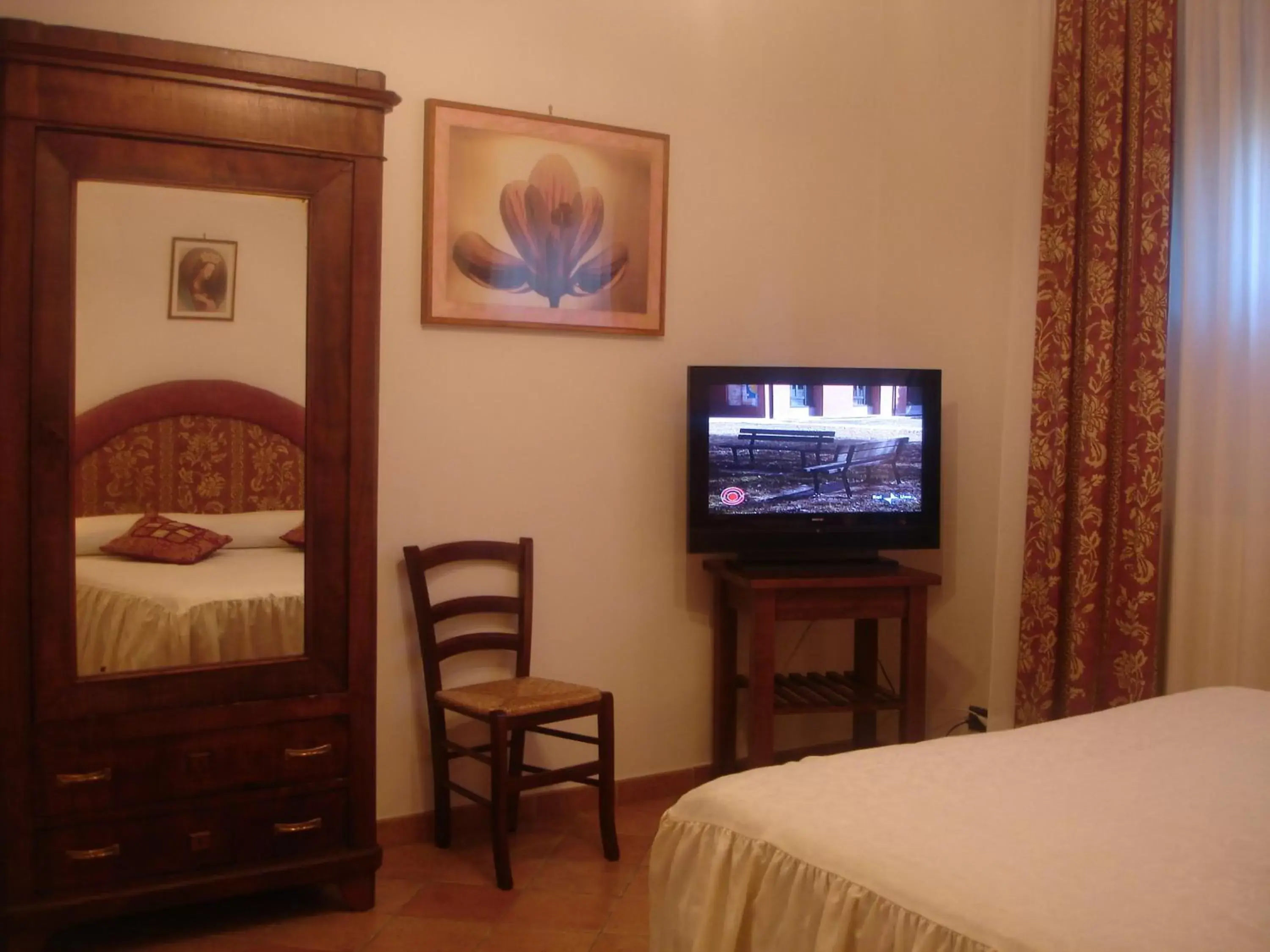 Comfort Triple Room with Shower in B&B Le Palme