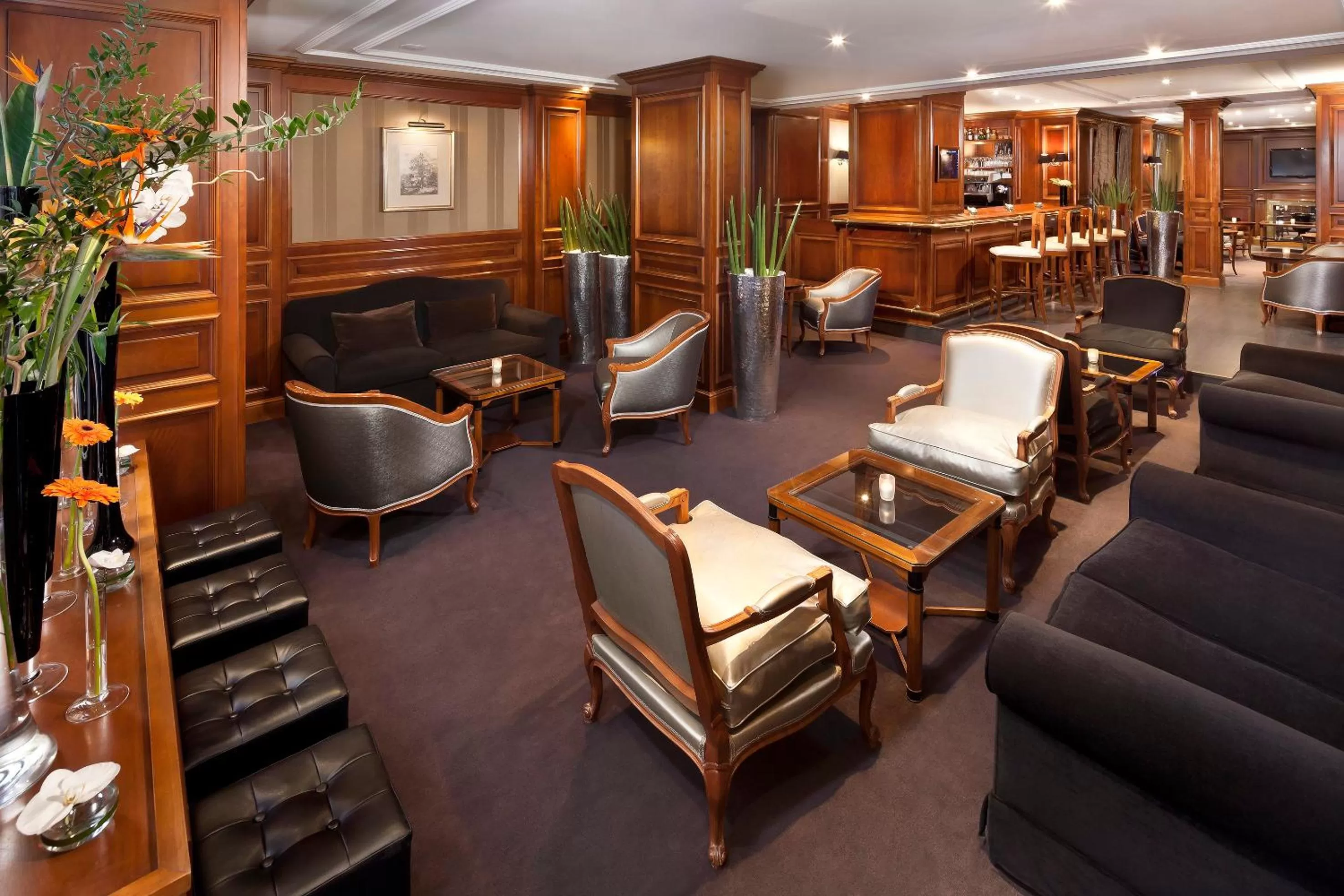 Lounge or bar in Meliá Paris Vendôme