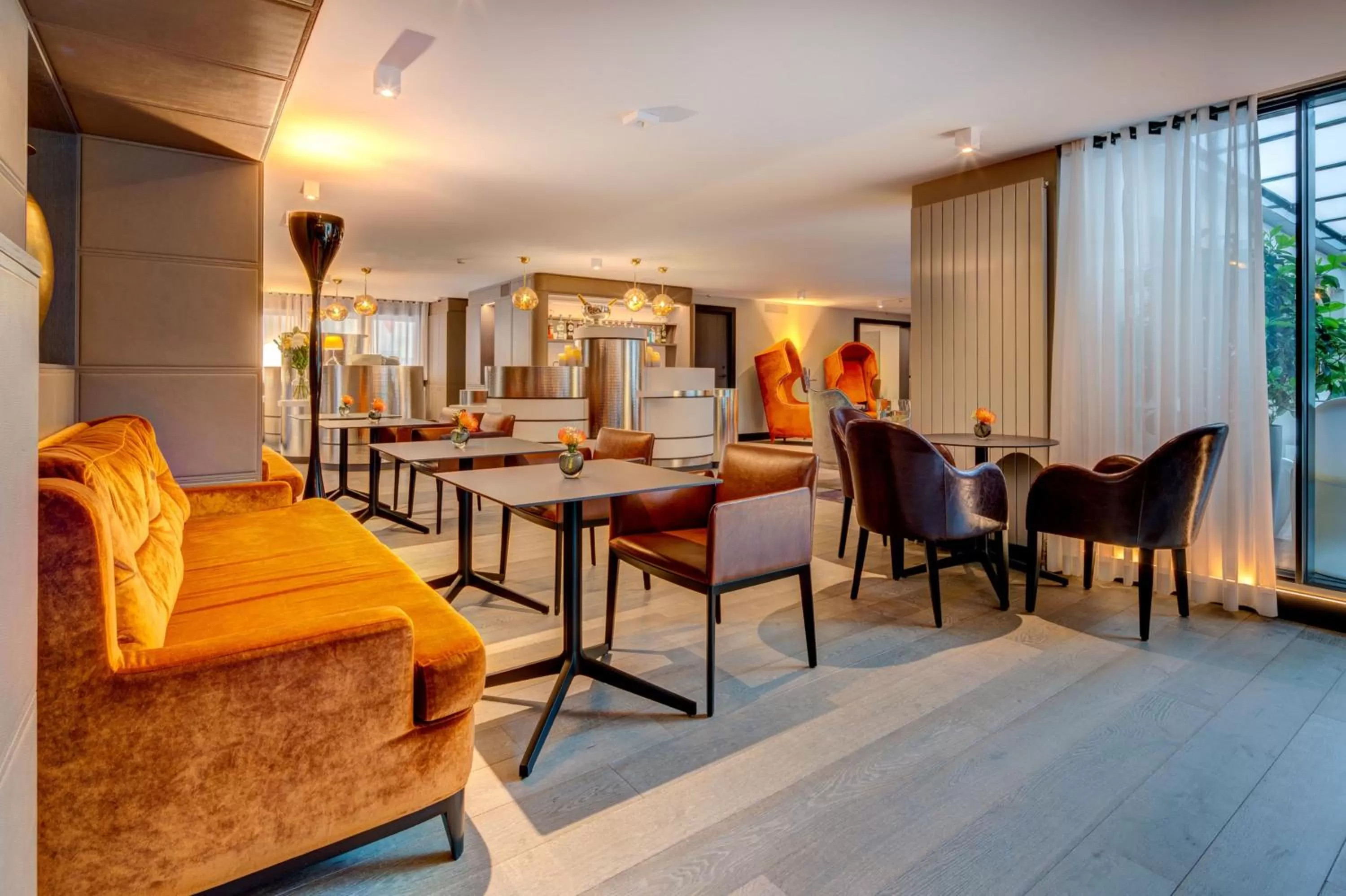 Restaurant/places to eat in Design Hotel f6