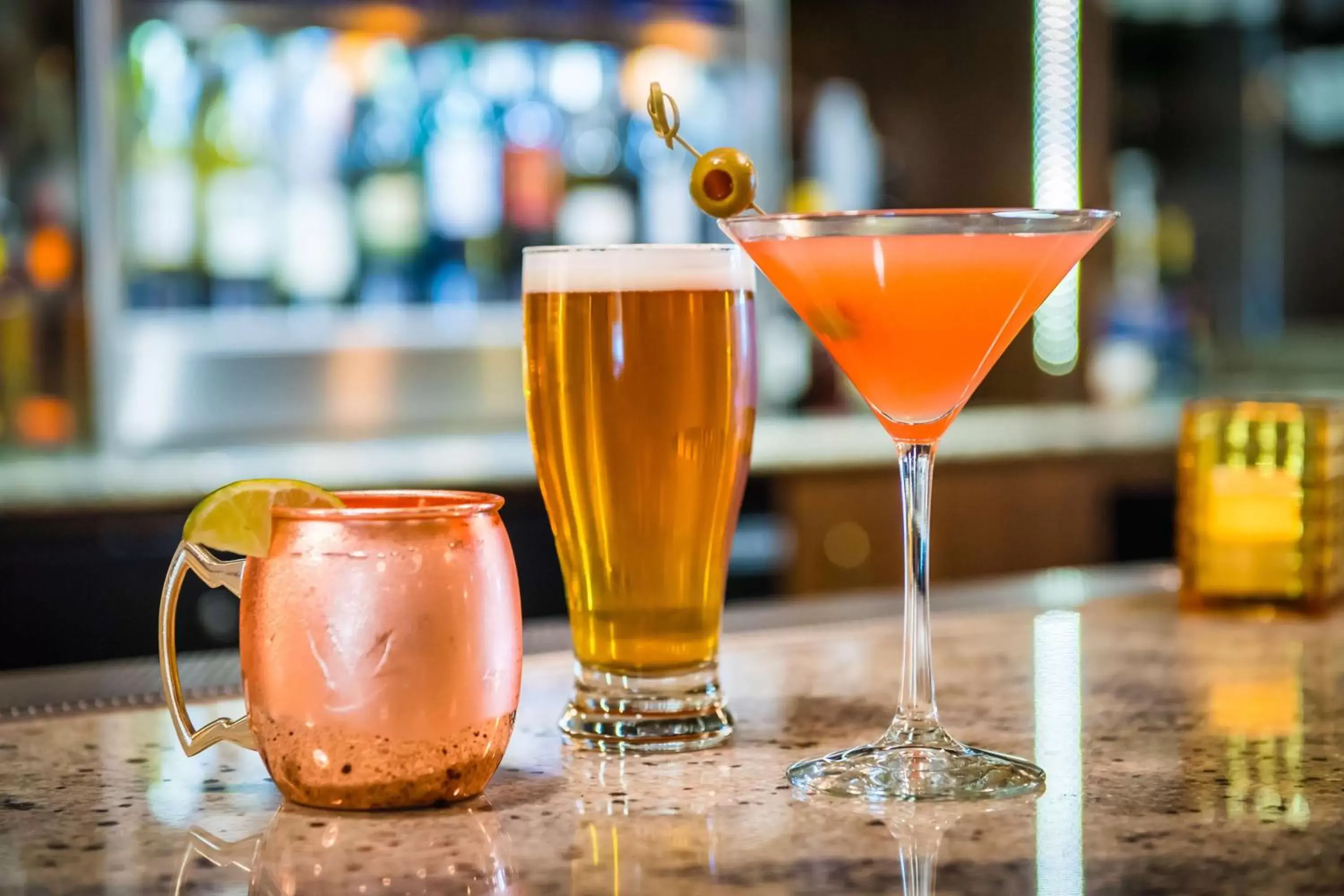 Lounge or bar in DoubleTree by Hilton Portland - Beaverton Lounge or bar in DoubleTree by Hilton Portland - Beaverton