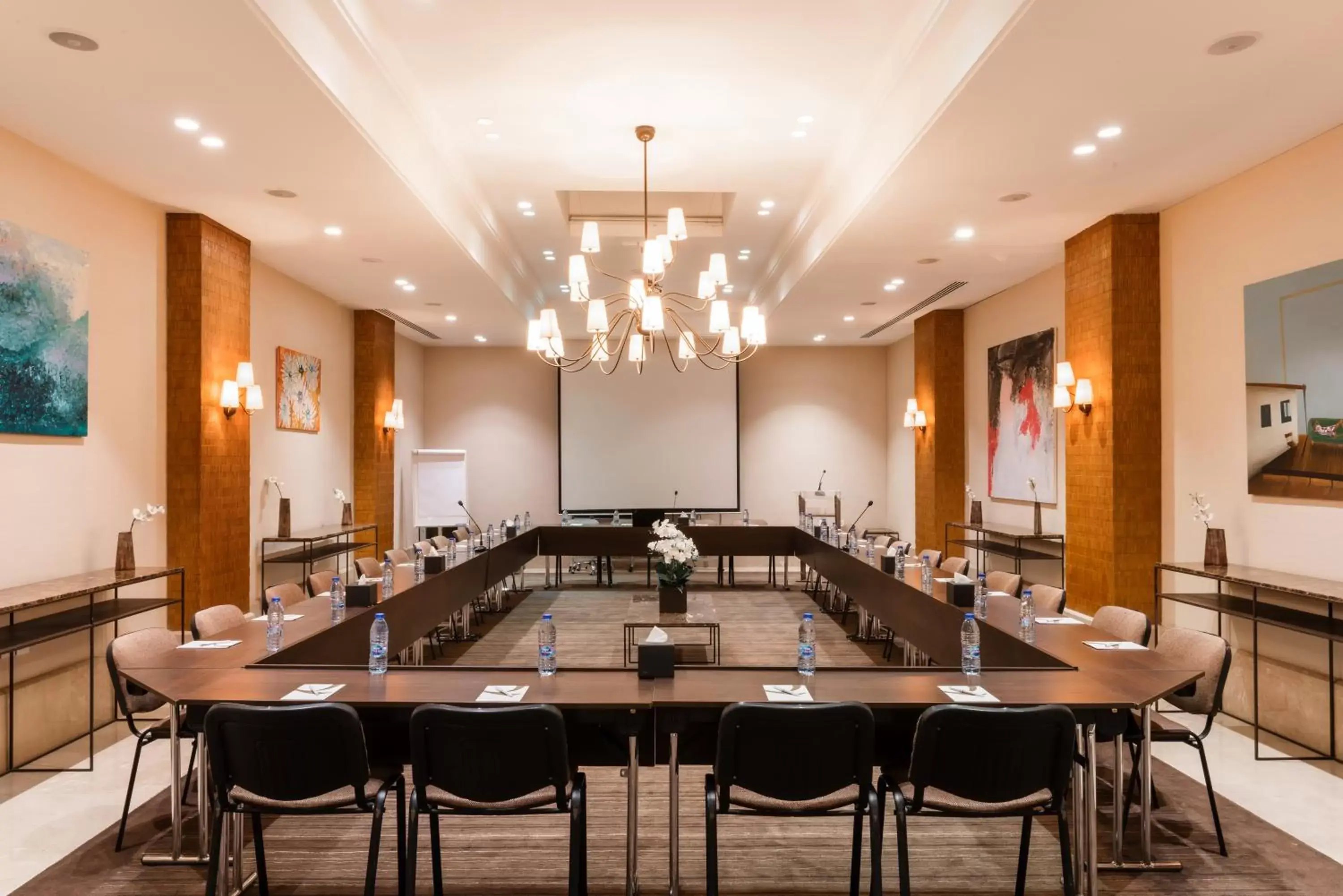 Meeting/conference room in AlQasr Metropole Hotel