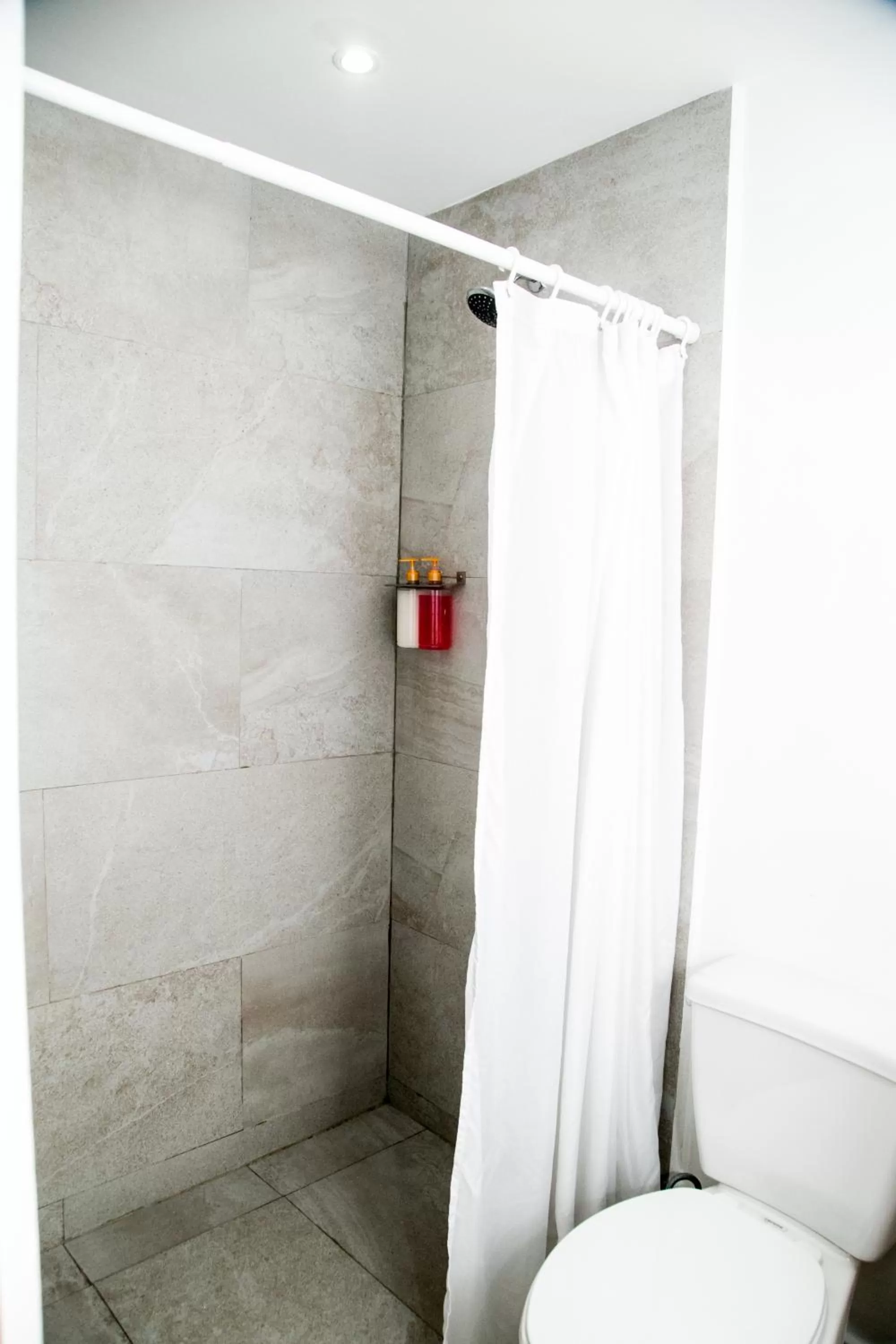 Shower in Booking 500