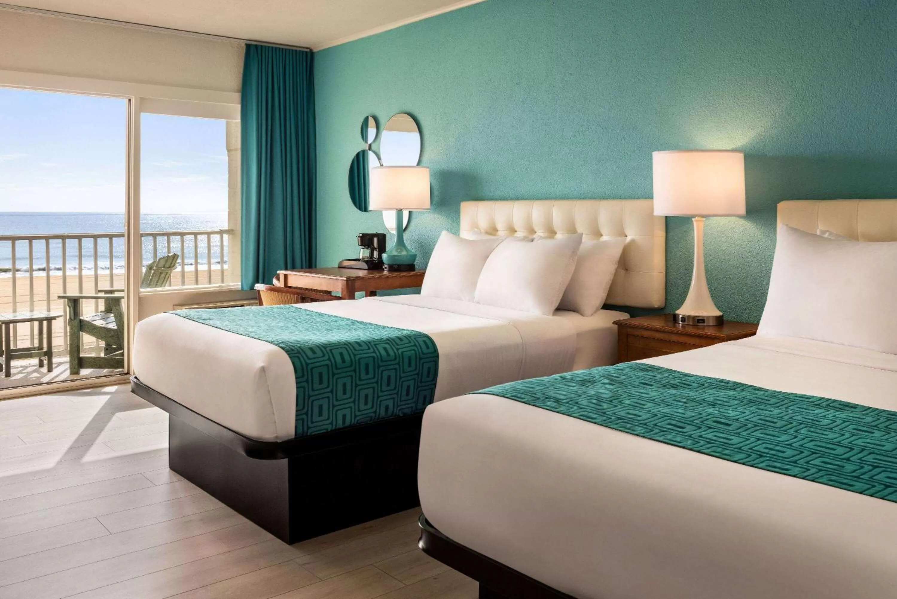 Photo of the whole room, Bed in Howard Johnson by Wyndham Ocean City Oceanfront