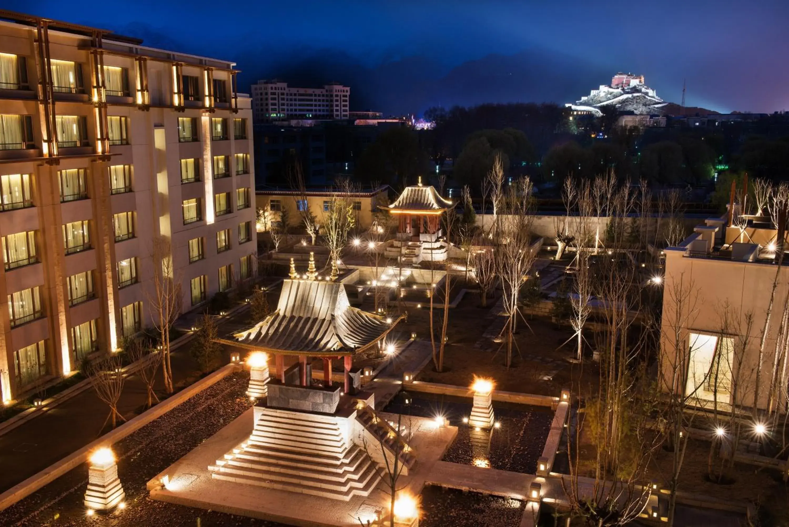 Garden in Shangri-La Lhasa